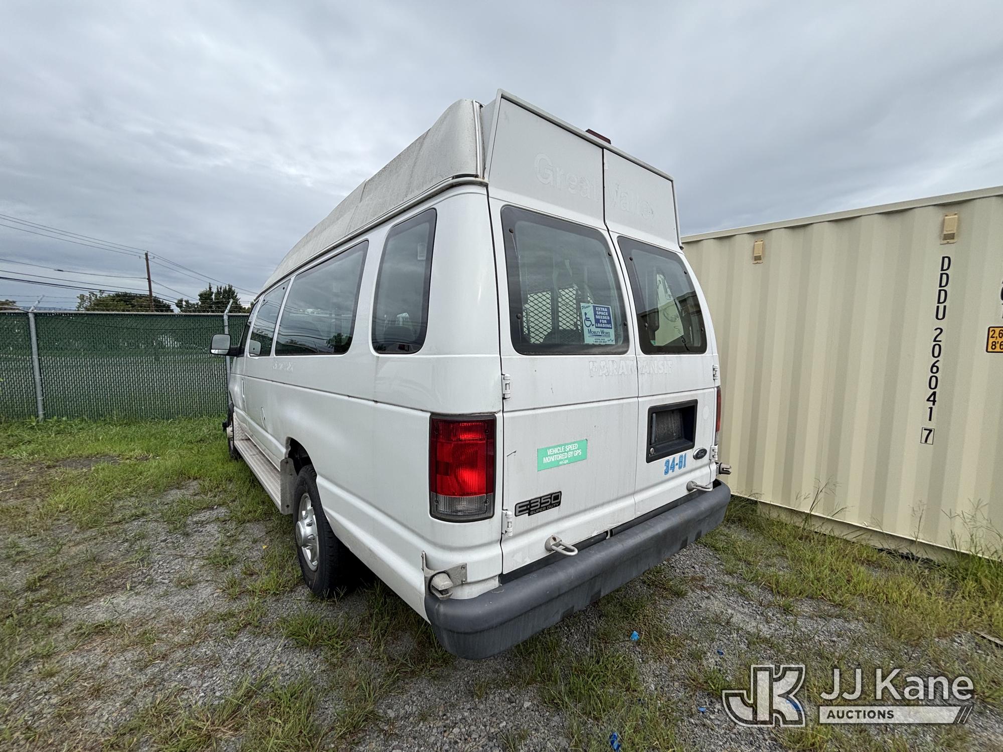2005 Ford Econoline E-350 SD