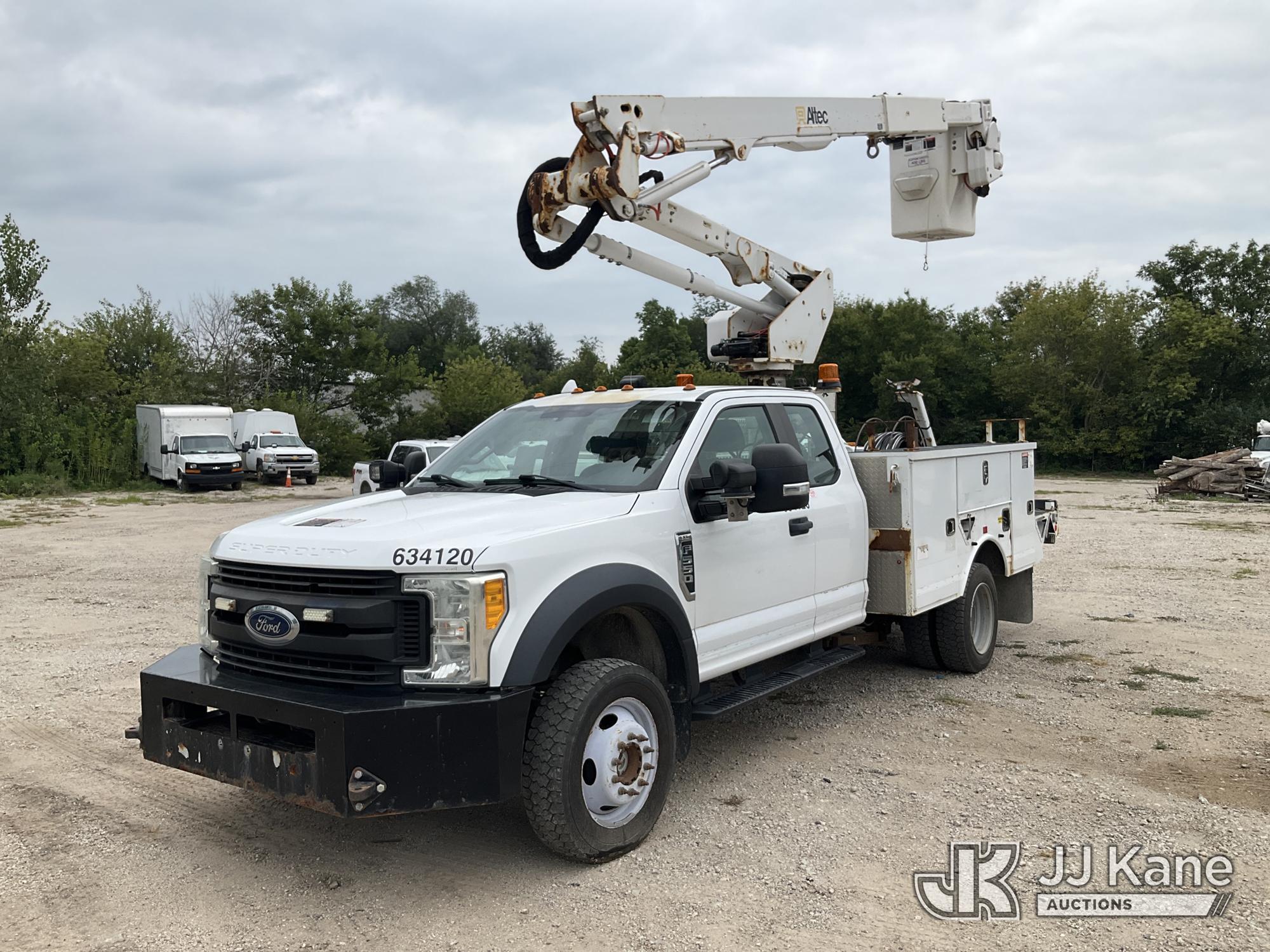 Altec AT40G, Articulating & Telescopic Bucket Truck mounted behind cab on 2017 Ford F-550 Extended-Cab Service Truck