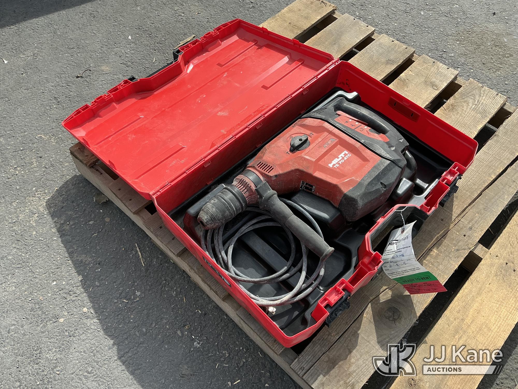 Hilti TE70 ATC Corded Rotary Hammer (Used) NOTE: This unit is being sold AS IS/WHERE IS via Timed Auction and is located in Dixon