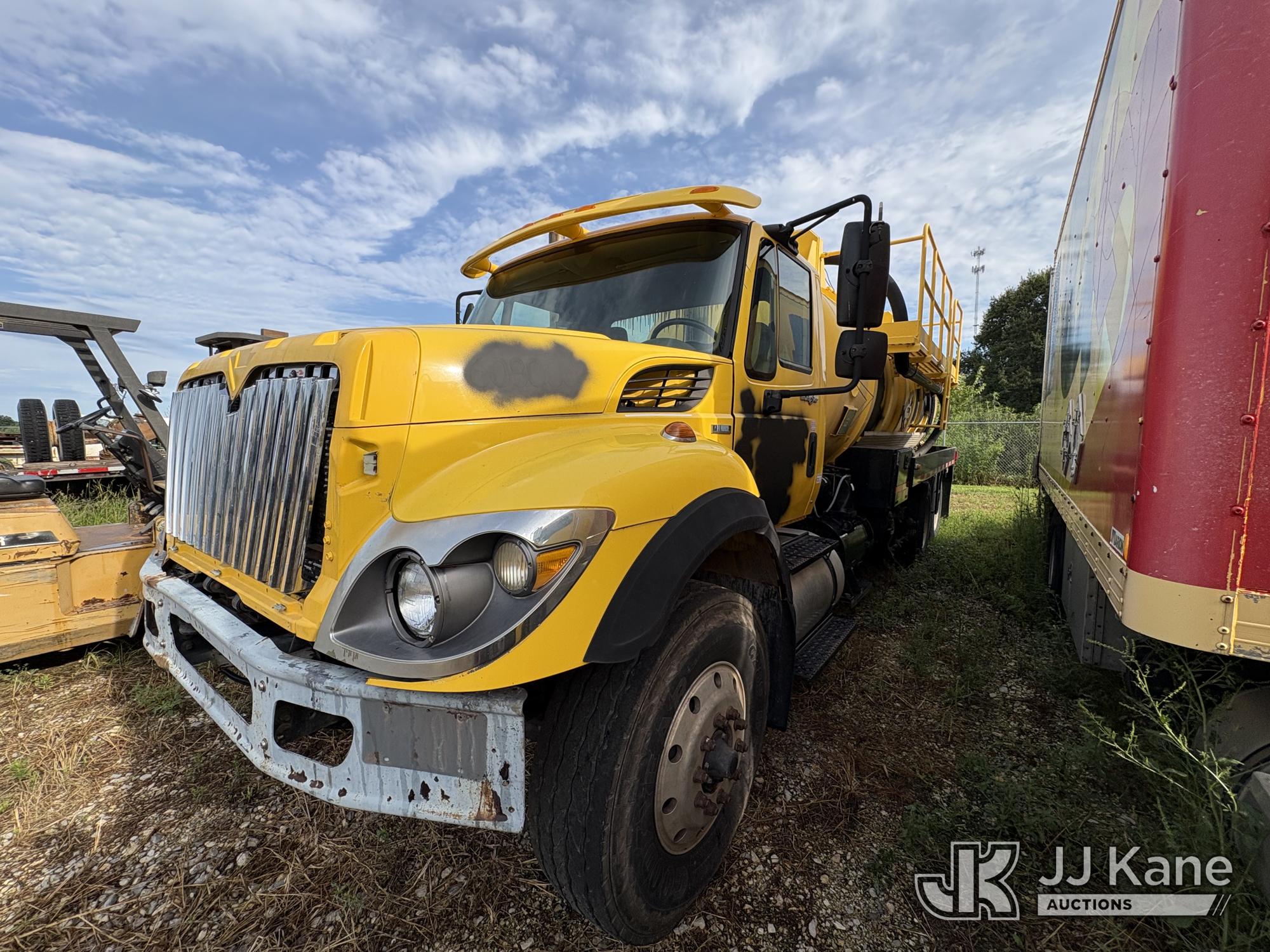 Photo of 2009 International 7400