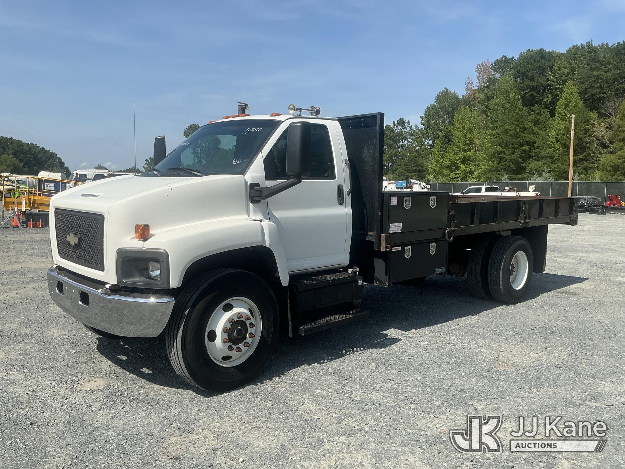 2007 Chevrolet C8500 Flatbed Truck