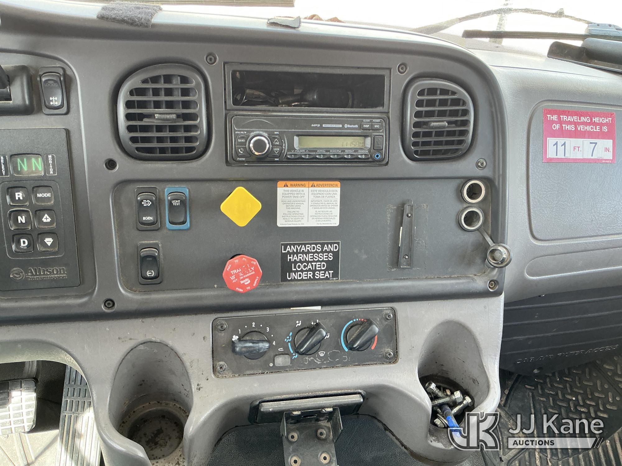 2017 Freightliner M2 106