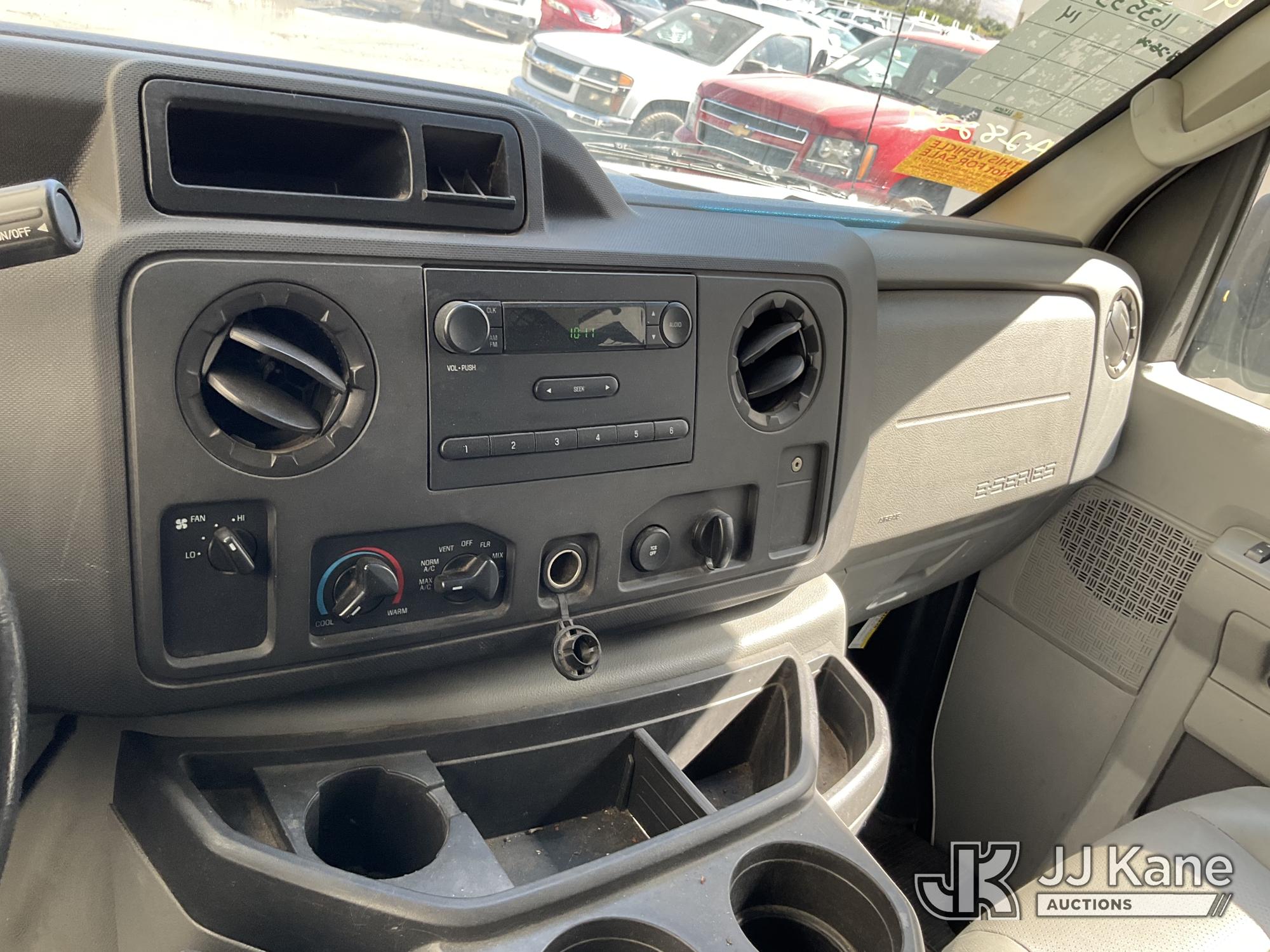 2014 Ford ECONOLINE E-350 SD