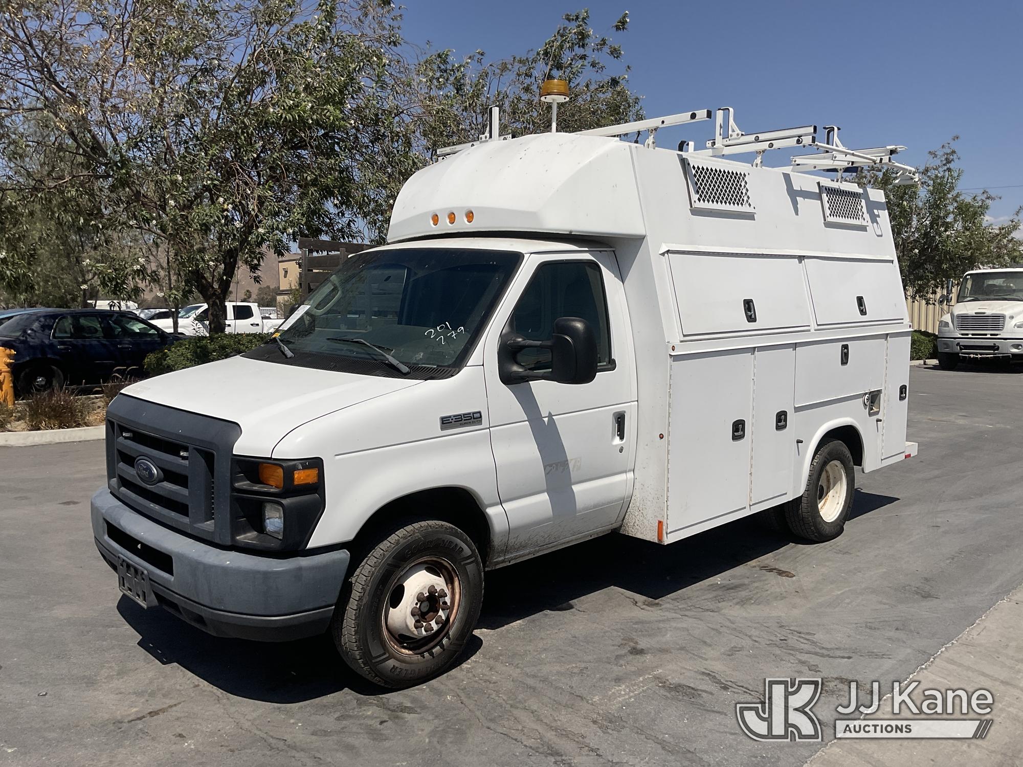 2017 Ford Econoline E-350 Super Duty Enclosed Service Van