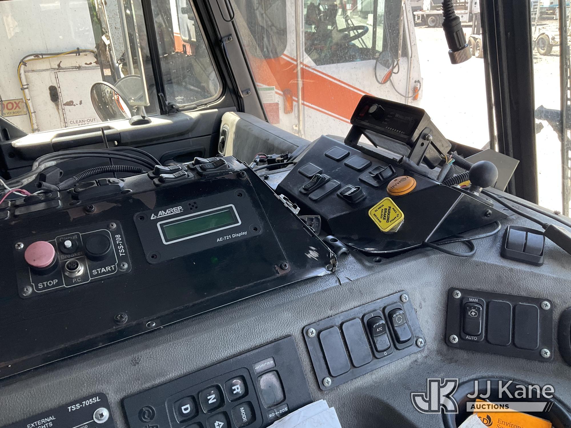 2018 Peterbilt 520
