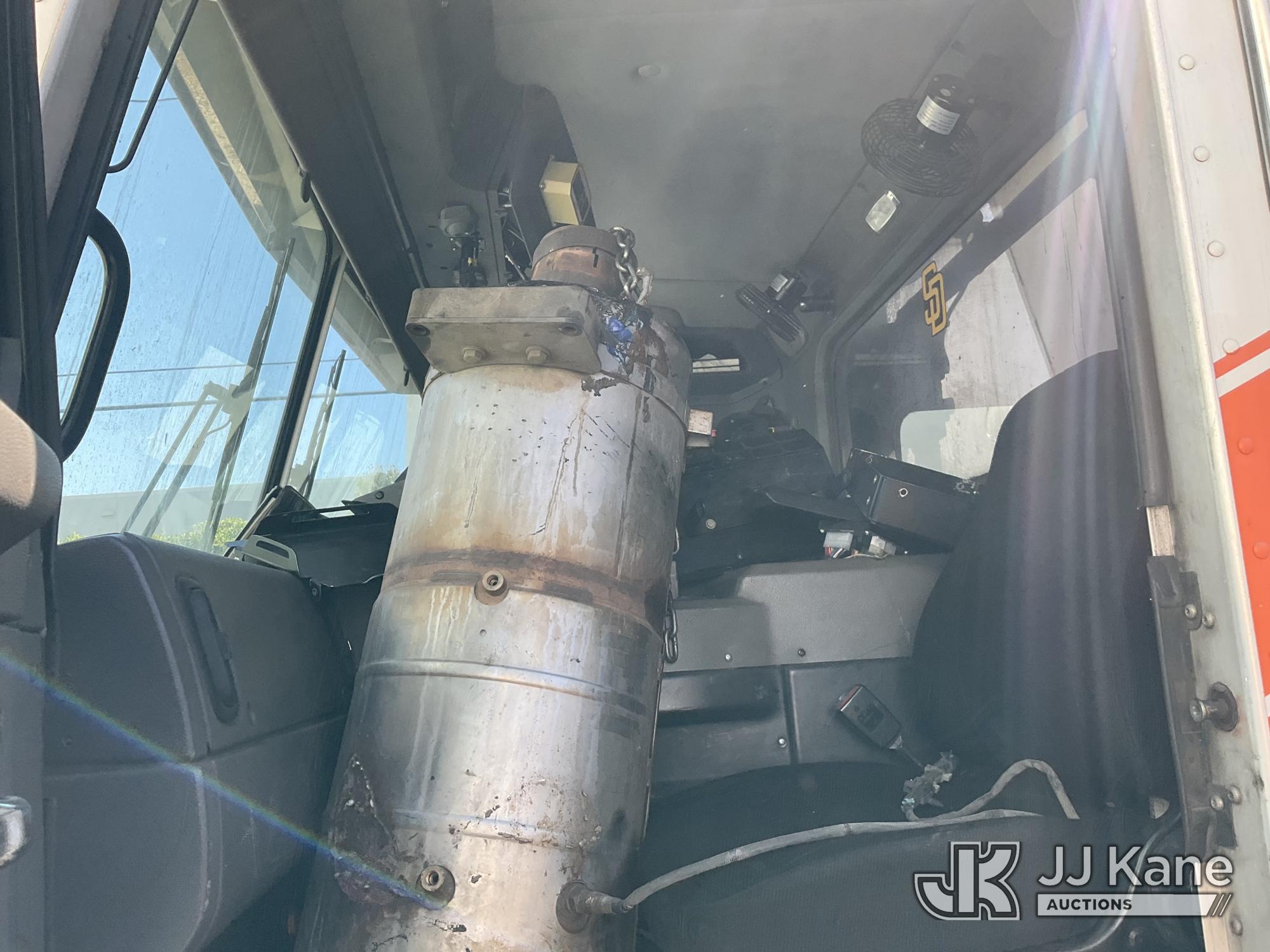 2019 Peterbilt 520
