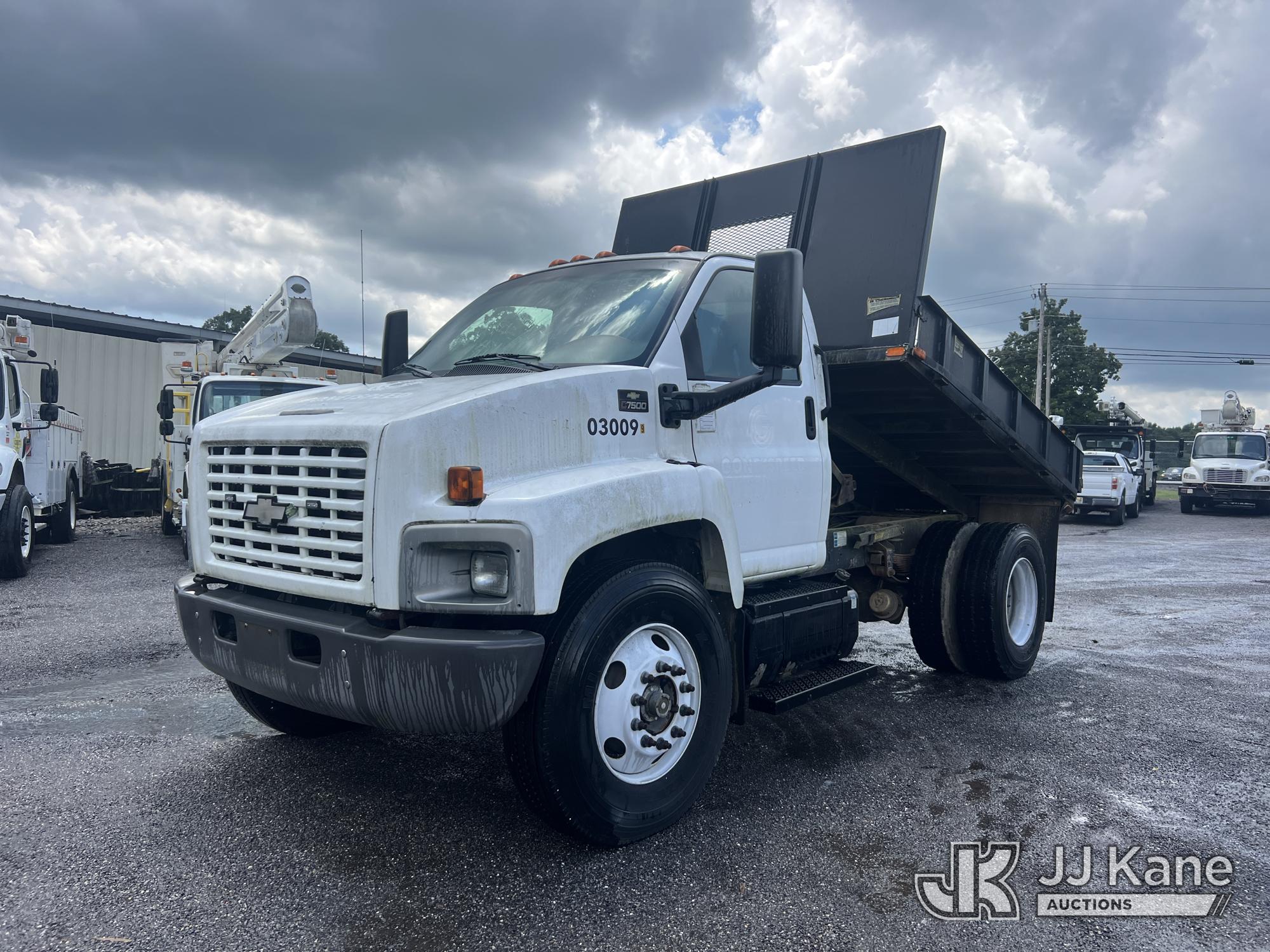 2003 Chevrolet C7500 Dump Flatbed Truck