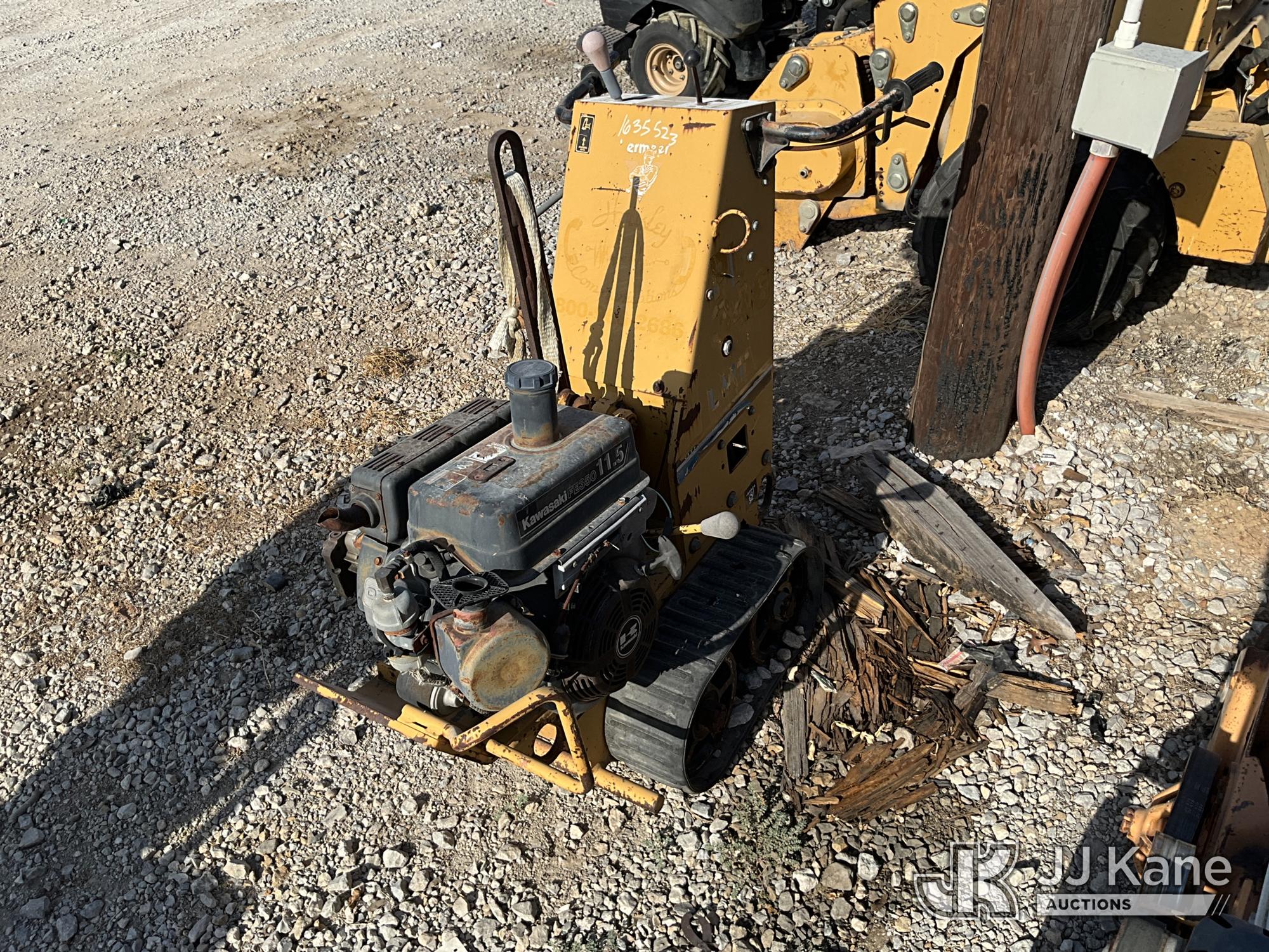 Photo of 2002 Vermeer LM11