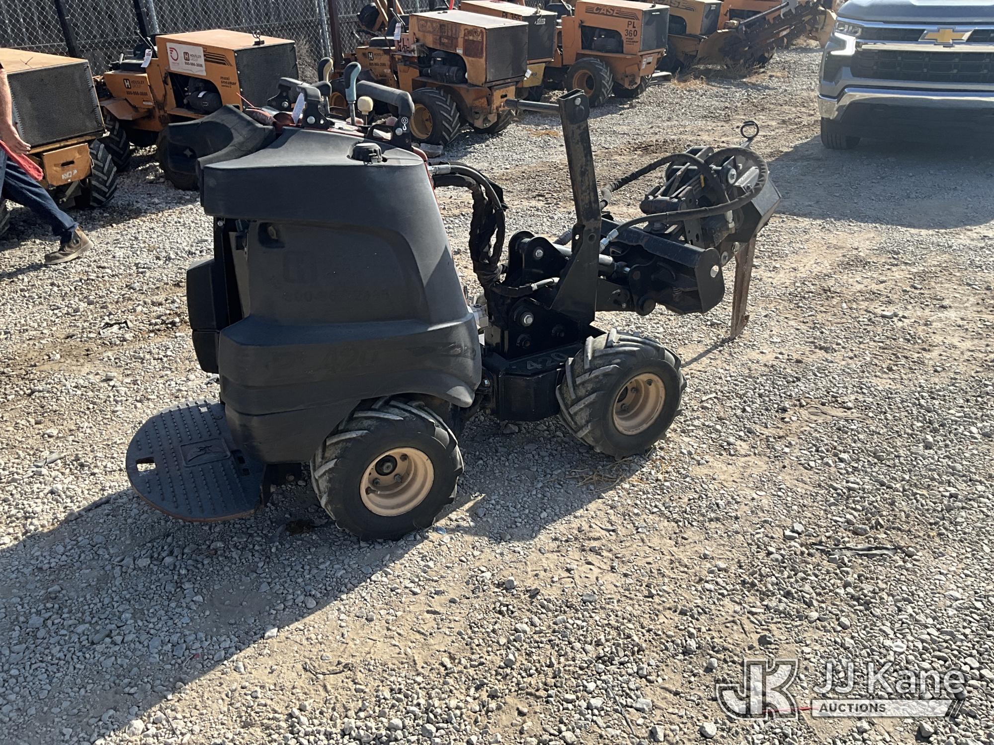 2019 Ditch Witch ZAHN R300A