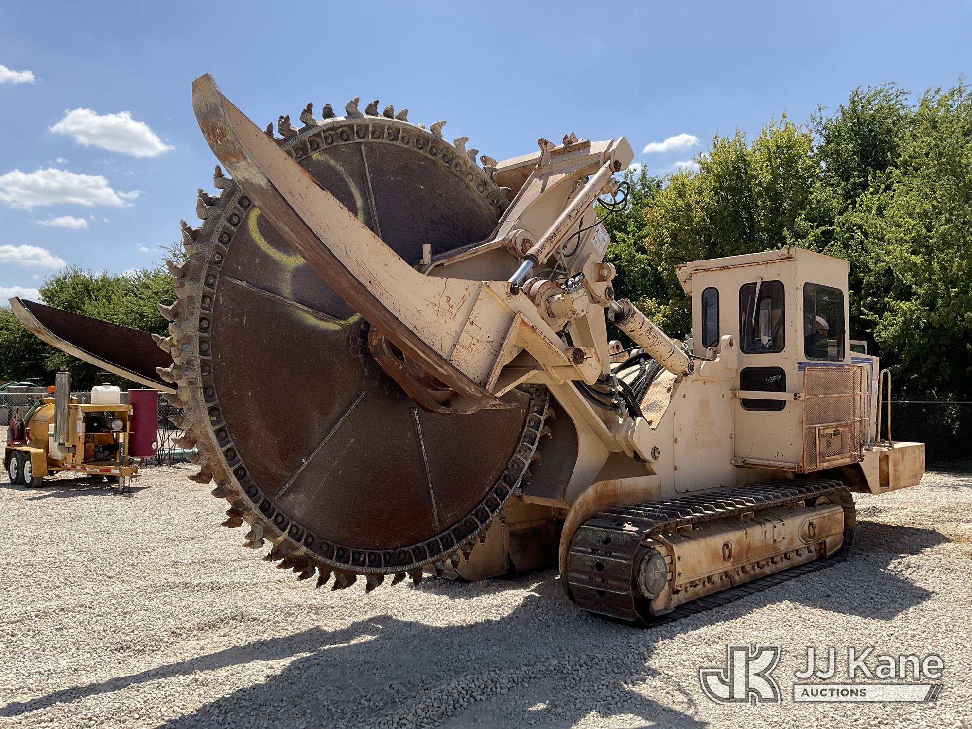 2007 Tesmec TRS1100 Crawler Rock Saw