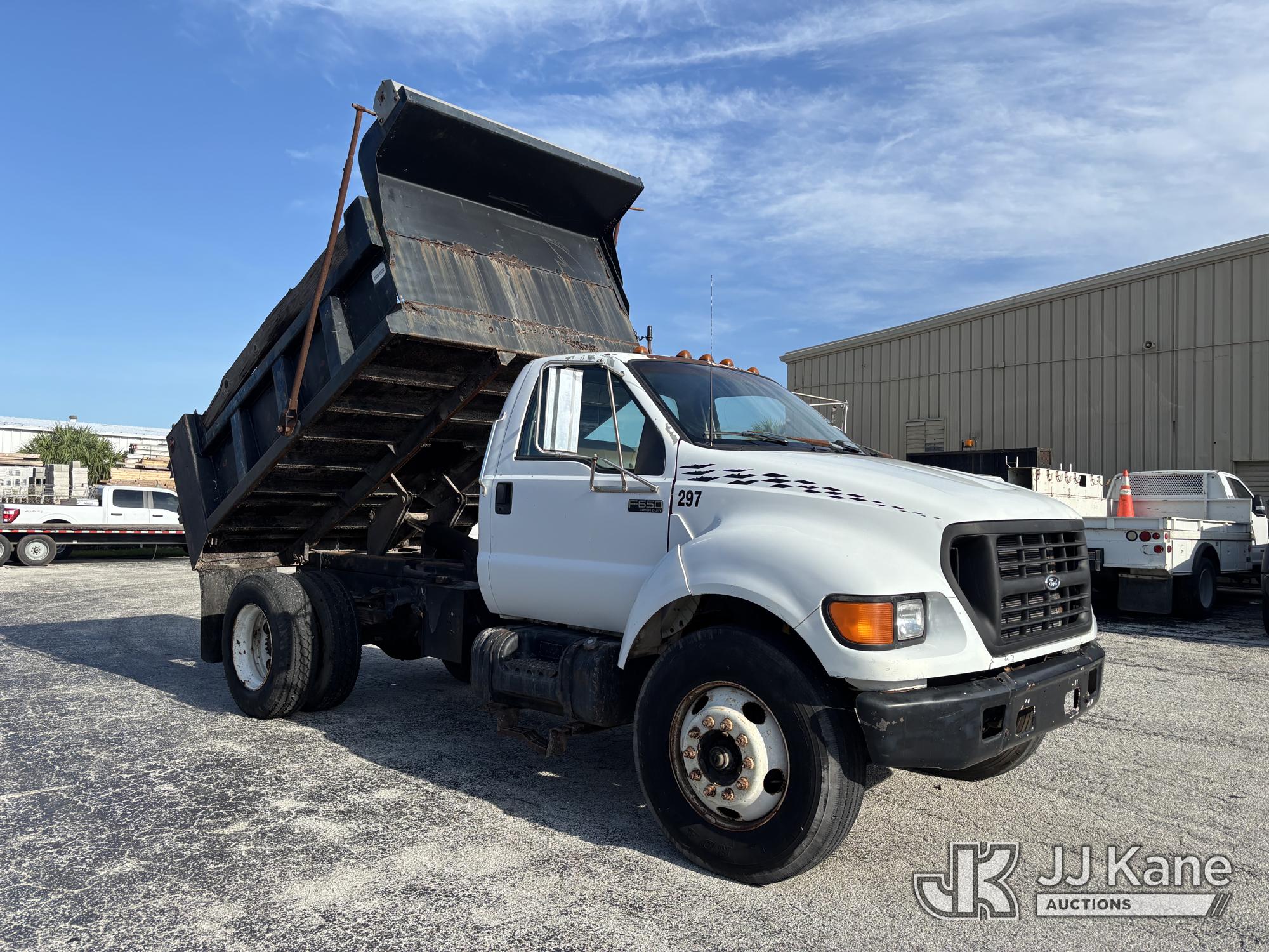 2000 Ford F-650