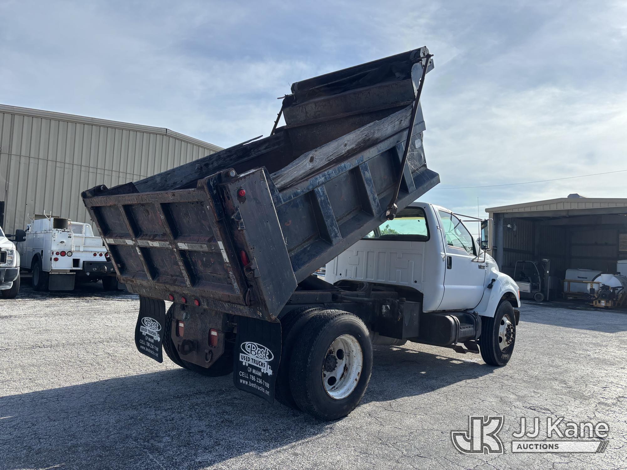 2000 Ford F-650
