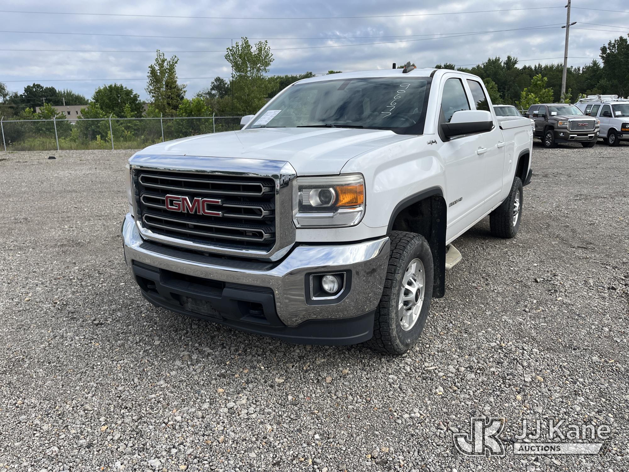 Photo of 2015 GMC Sierra 2500HD