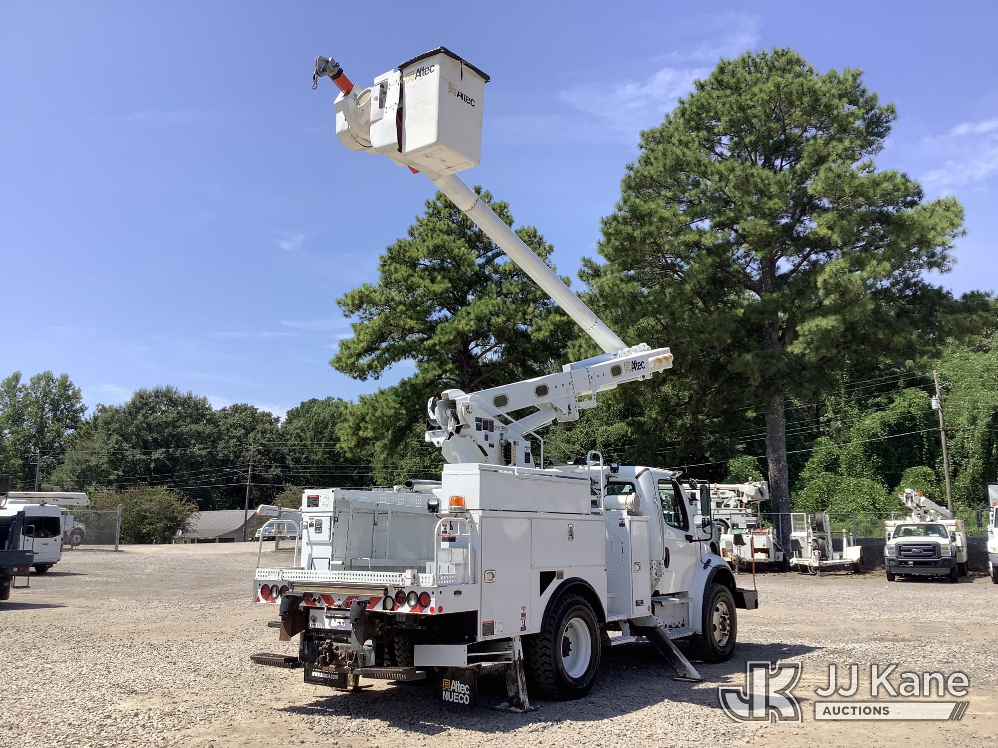 2019 Freightliner M2
