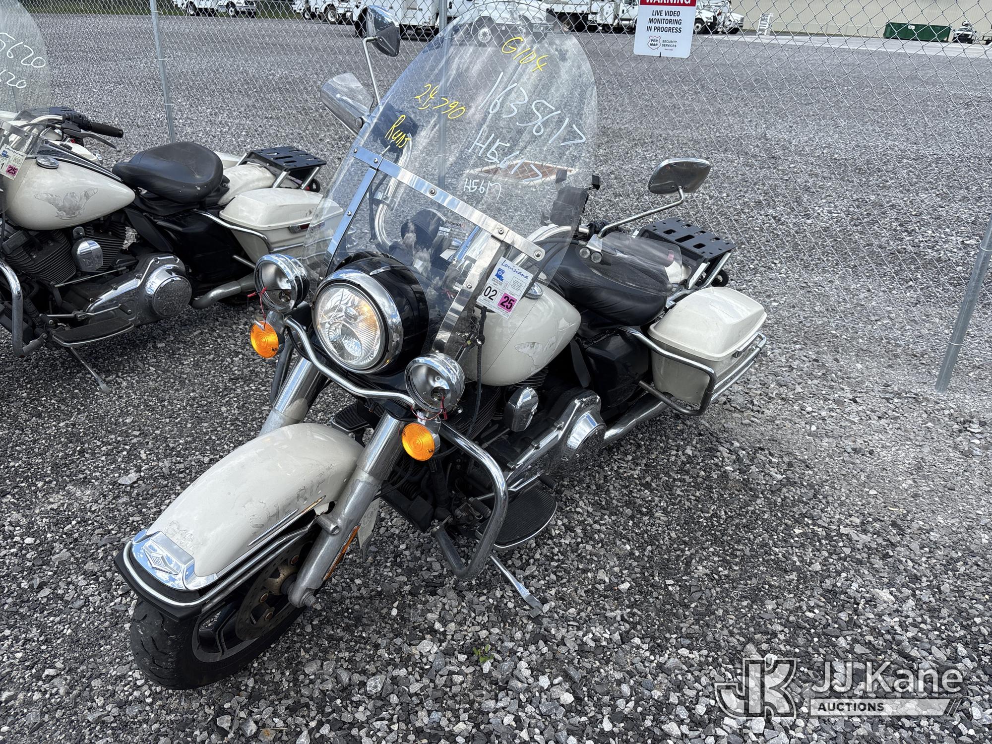 2015 Harley-Davidson FLHP Motorcycle