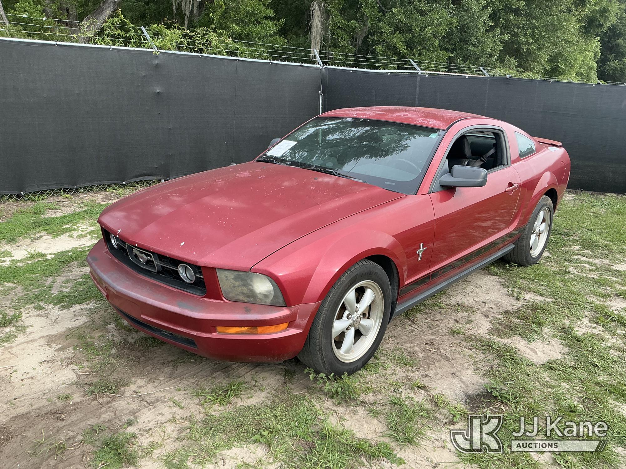 2008 Ford Mustang 2-Door Sedan