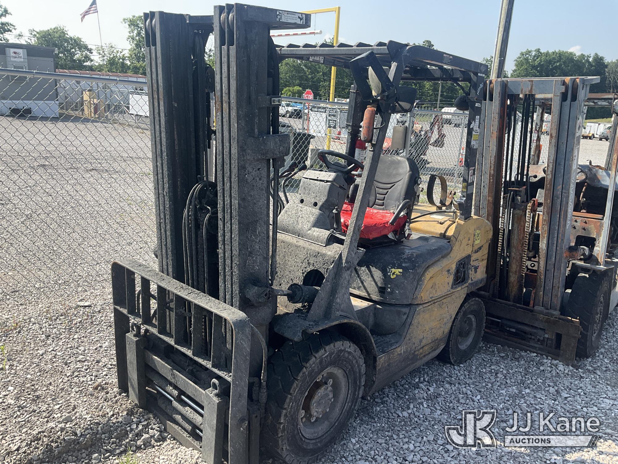 Photo of 2005 Caterpillar P5000