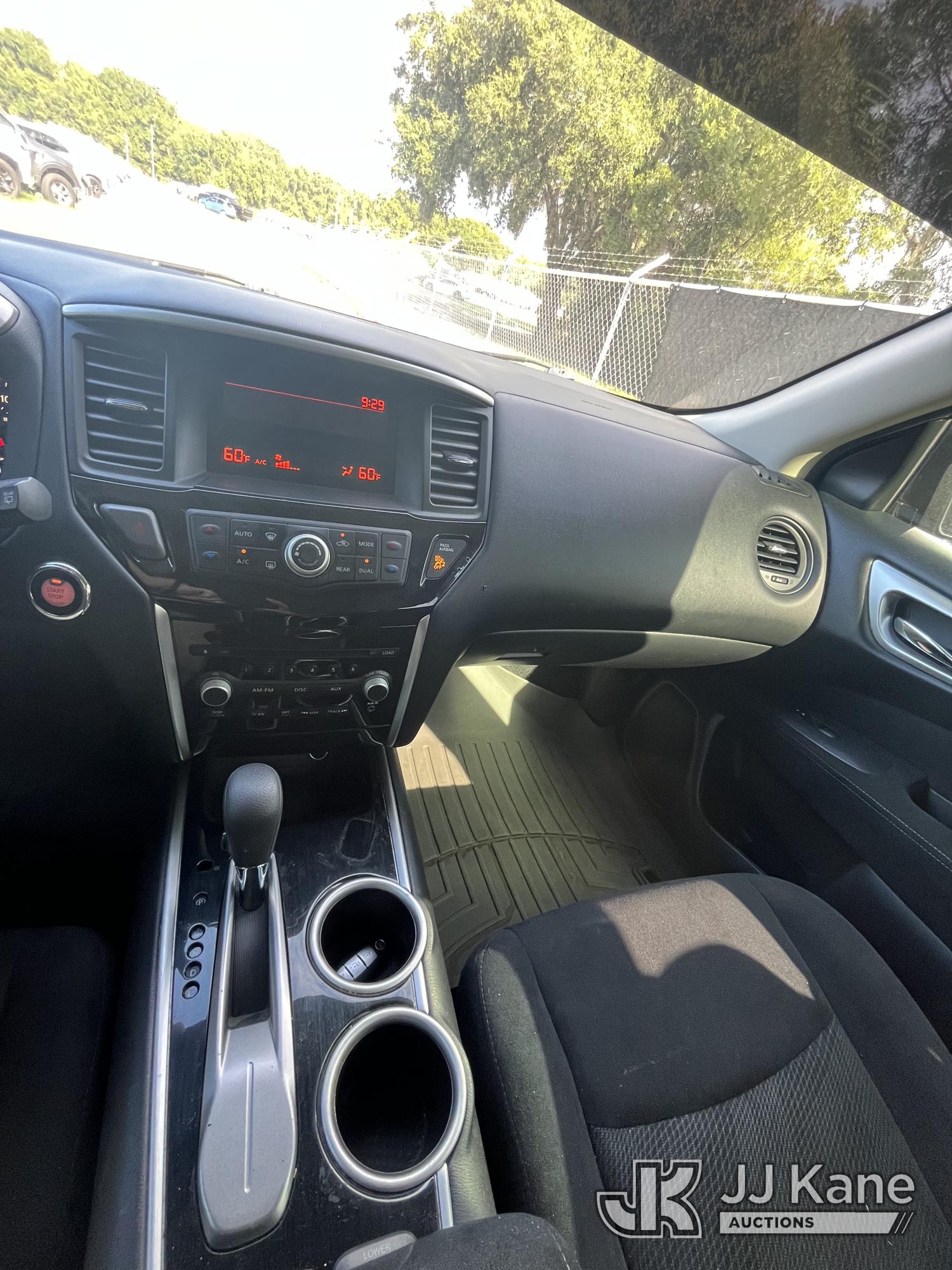 2016 Nissan PATHFINDER