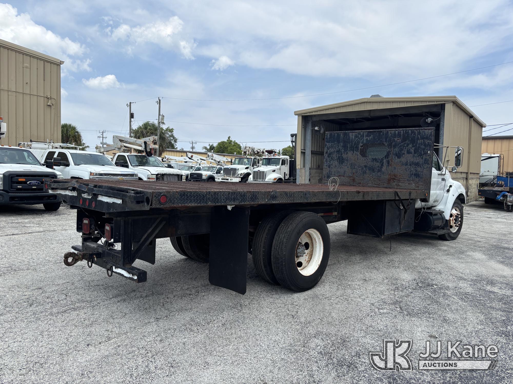 2004 Ford F-650