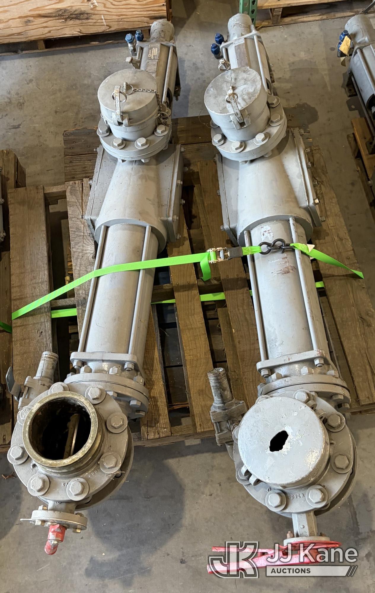 Pallet With (2) Skimmer Off-Loading Hydraulic Pumps - Class V (Condition Unknown) NOTE: This unit is being sold AS IS/WHERE IS via Timed Auction and is located in Tampa