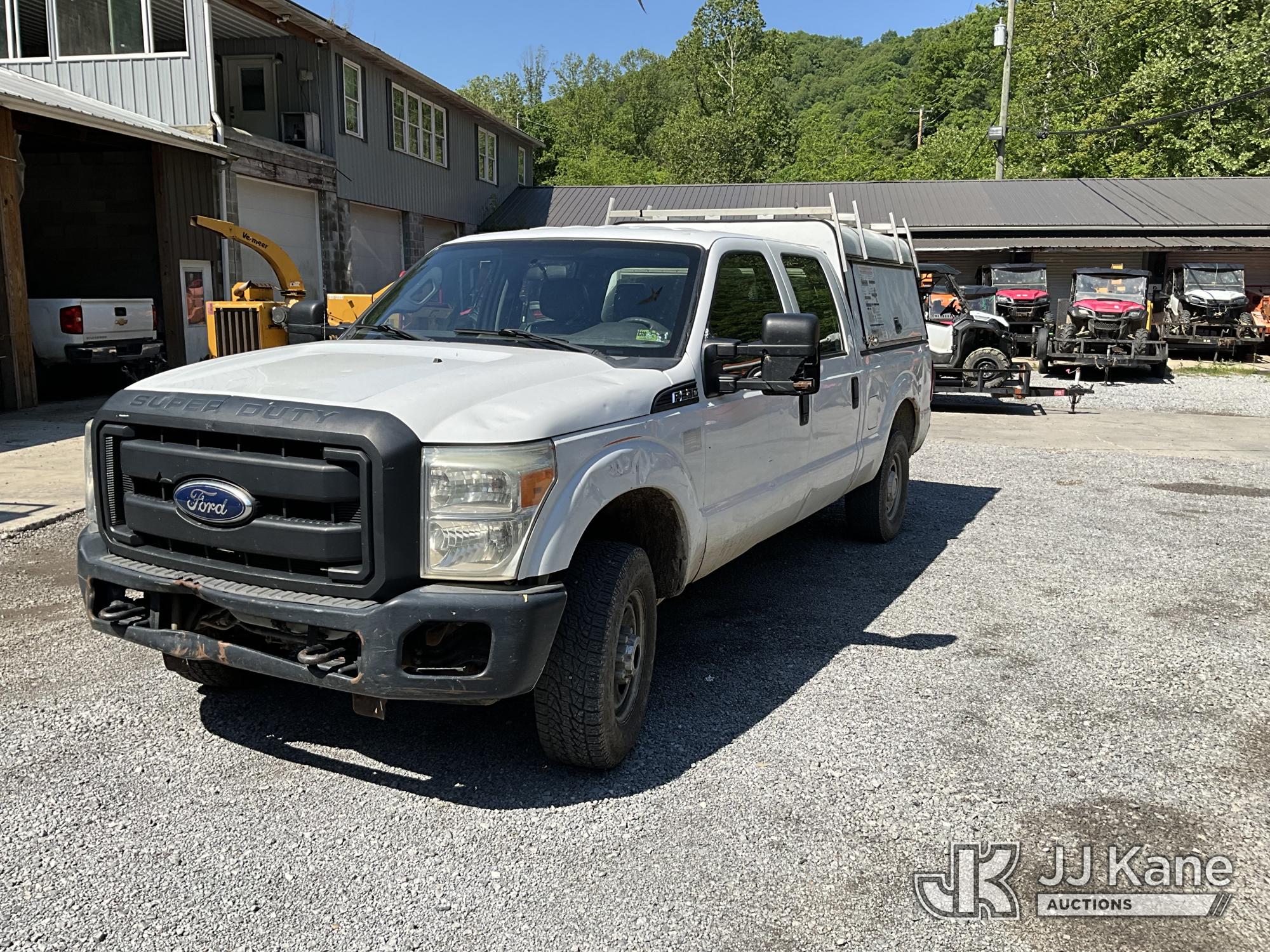 2015 Ford F250 4x4 Crew-Cab Pickup Truck