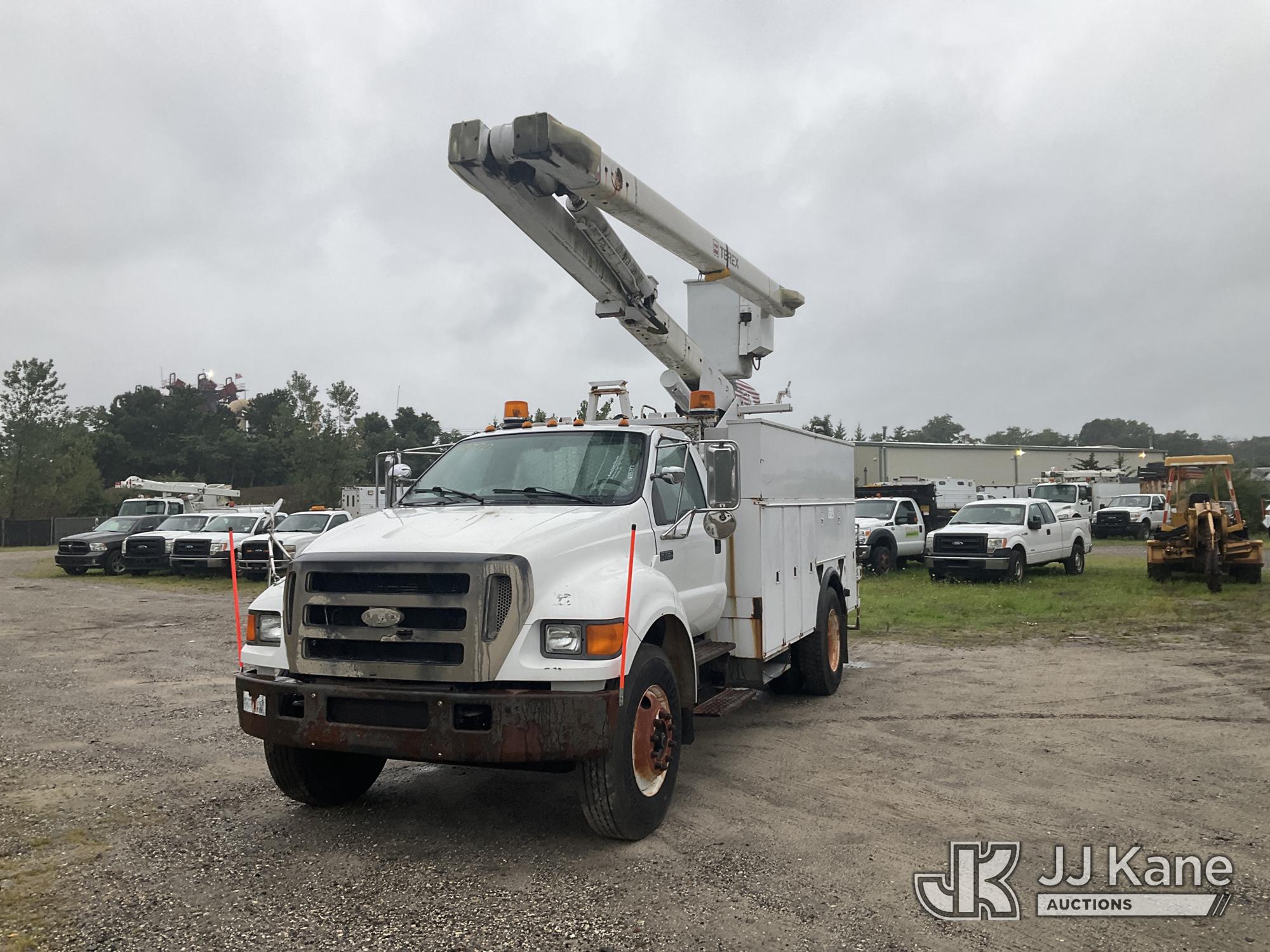Photo of 2006 Ford F750