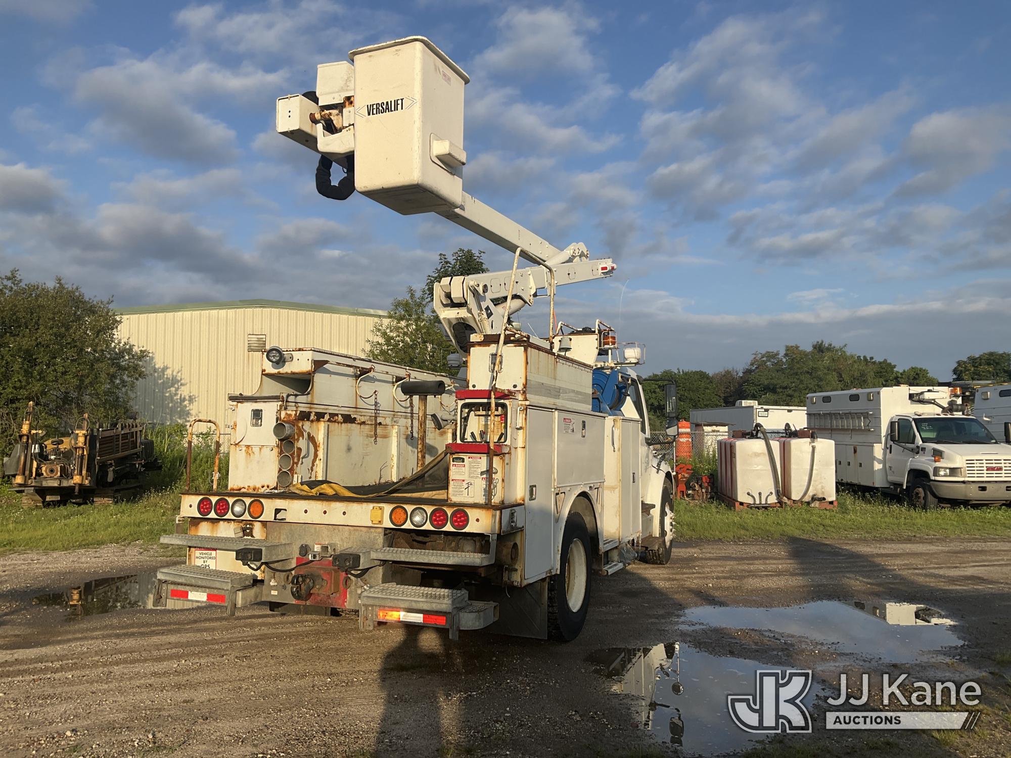 2012 Freightliner M2 106