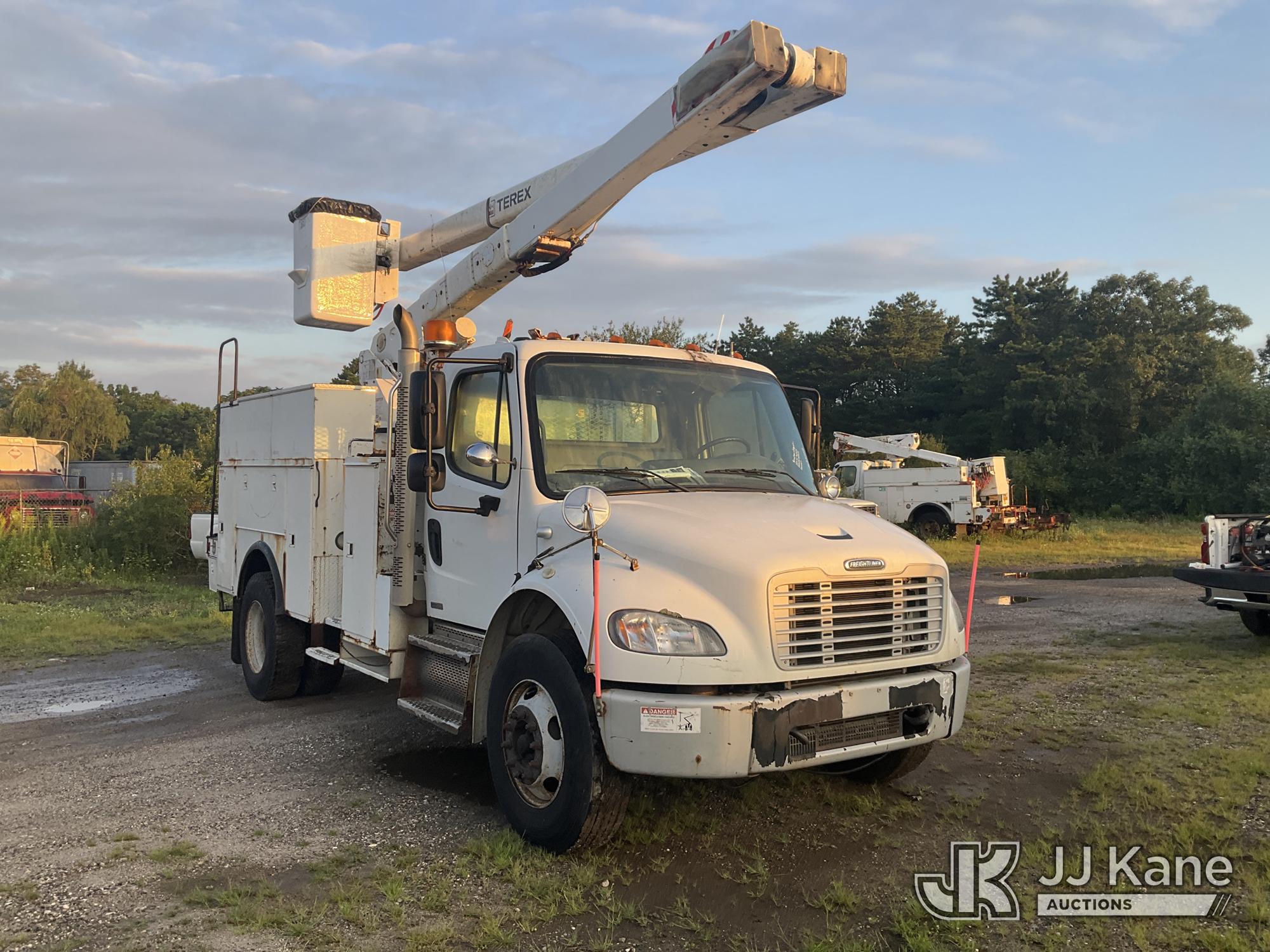 2009 Freightliner M2 106