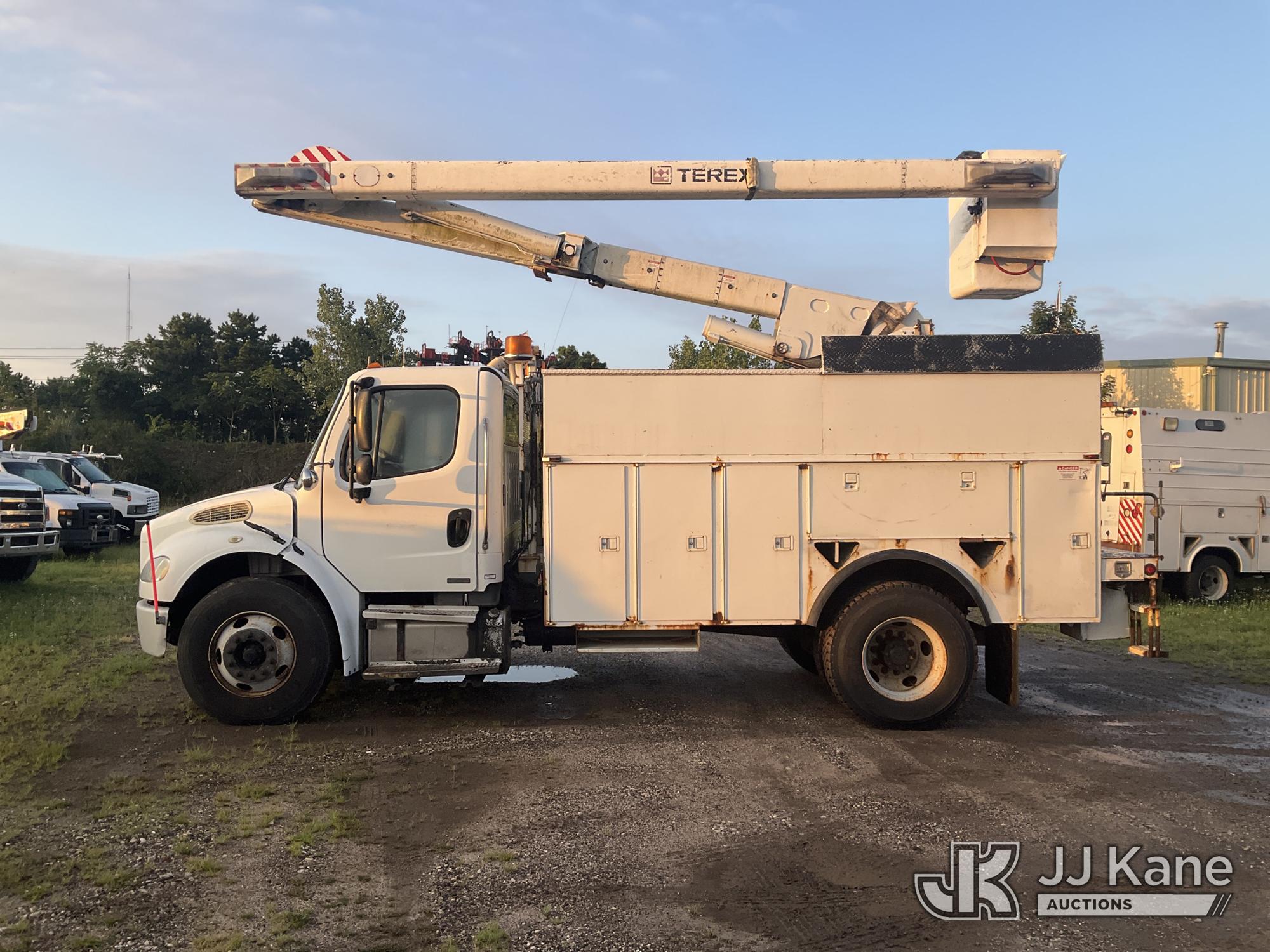 2009 Freightliner M2 106