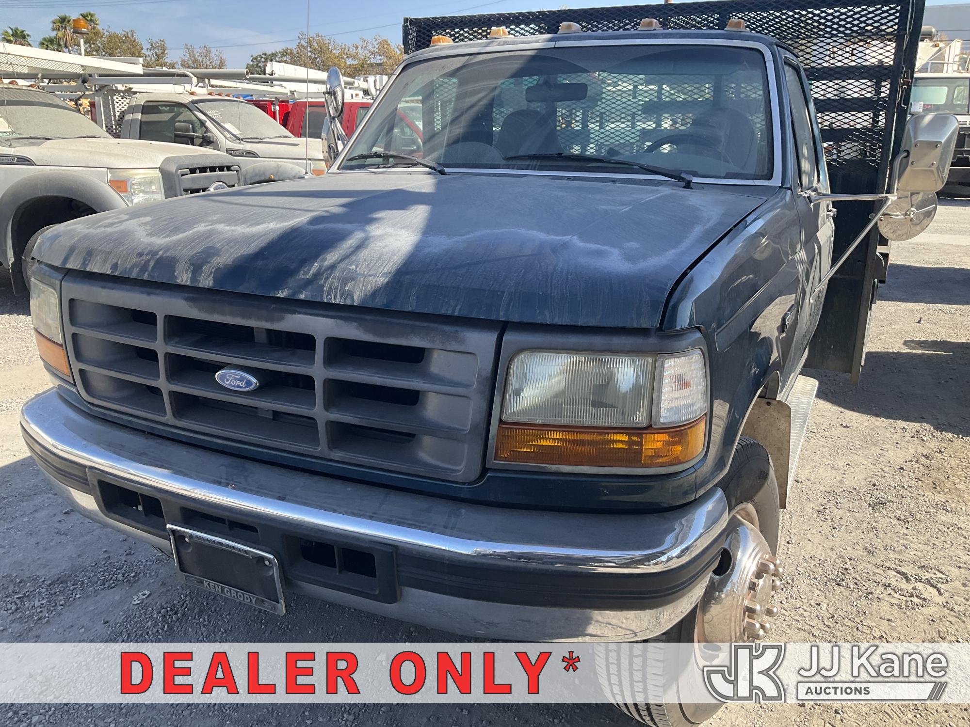 Photo of 1997 Ford F-450 SD