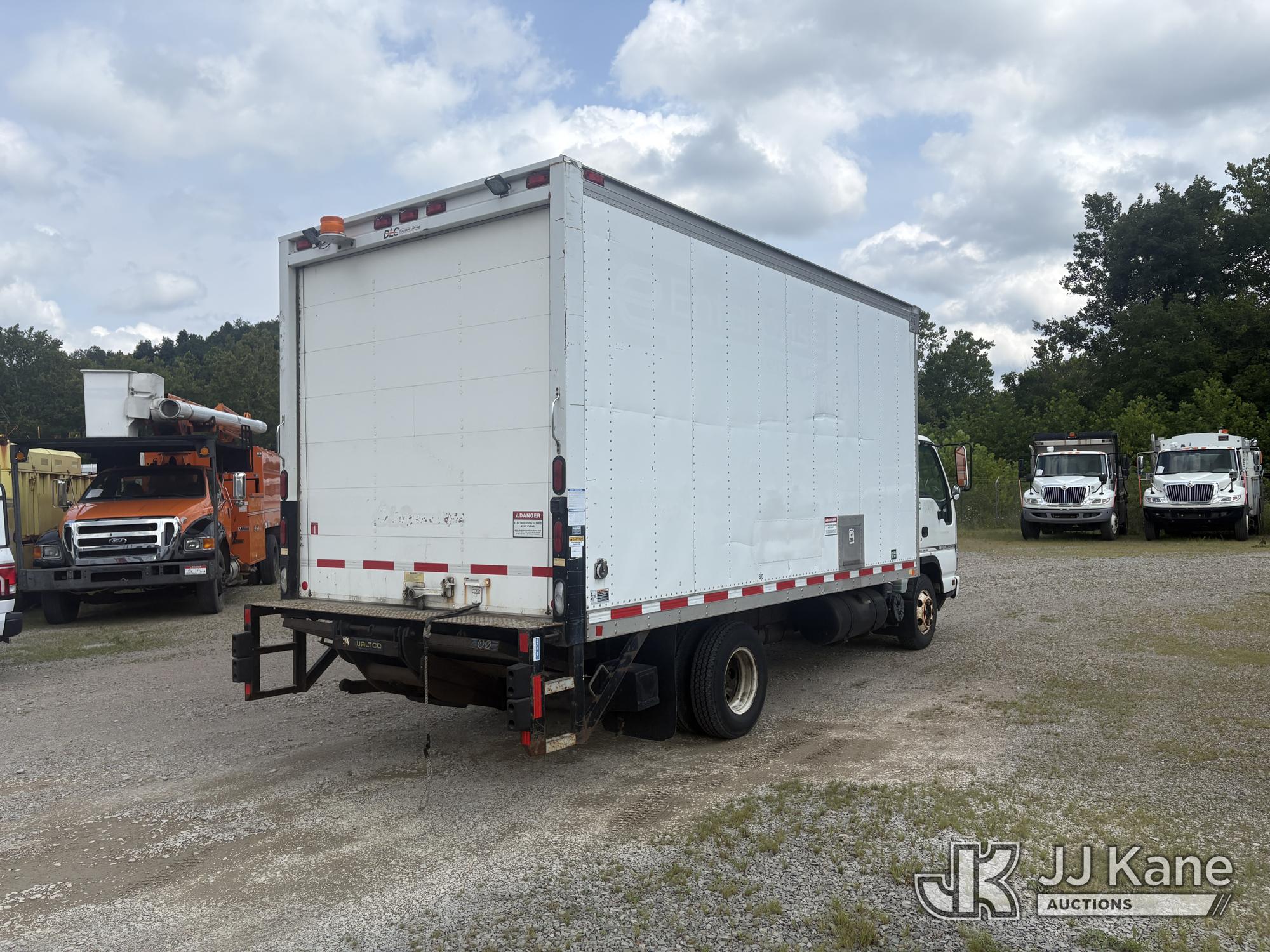 2006 Isuzu NPR