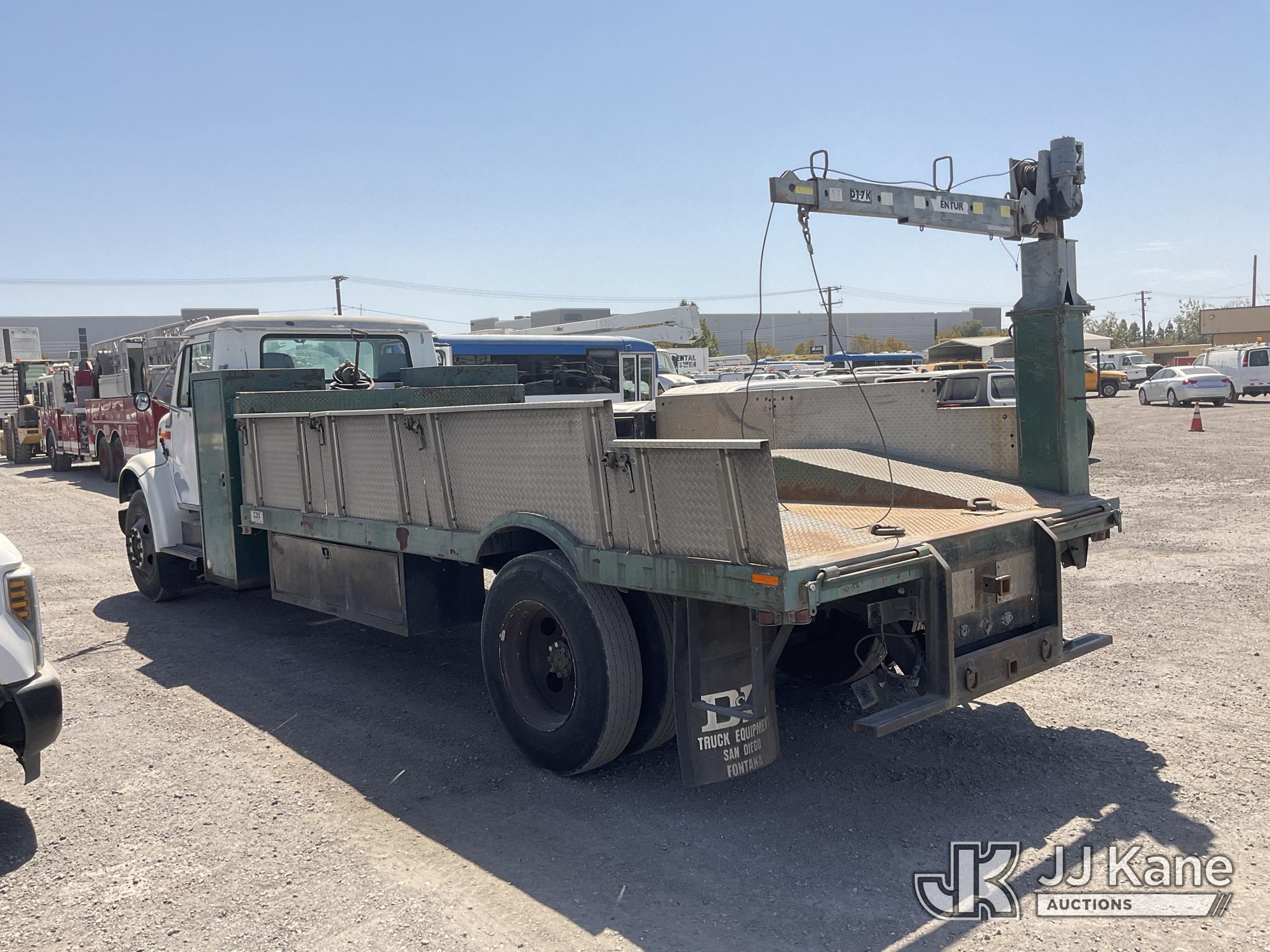 2001 International 4700