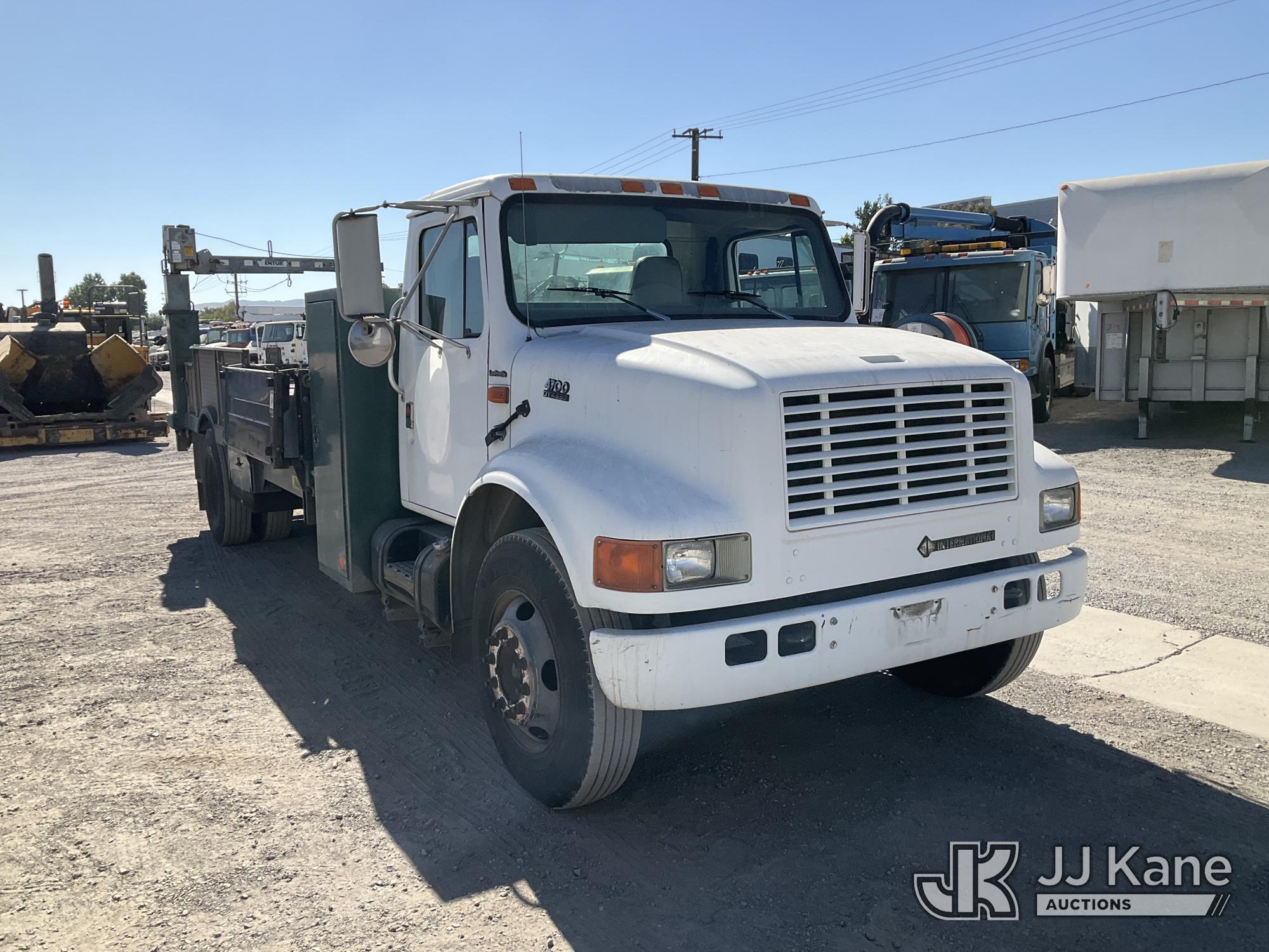 2001 International 4700