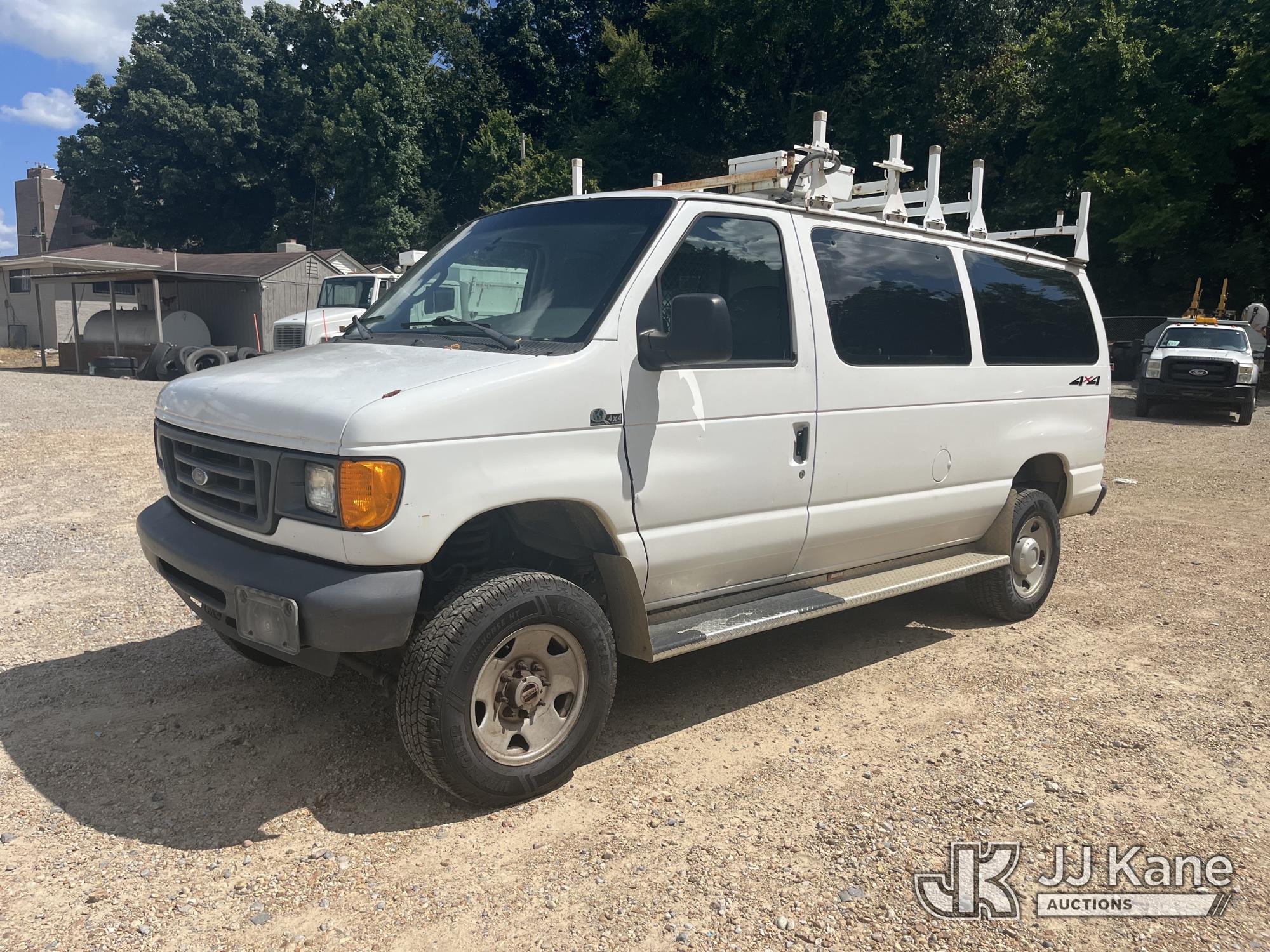 Photo of 2007 Ford E150 4x4