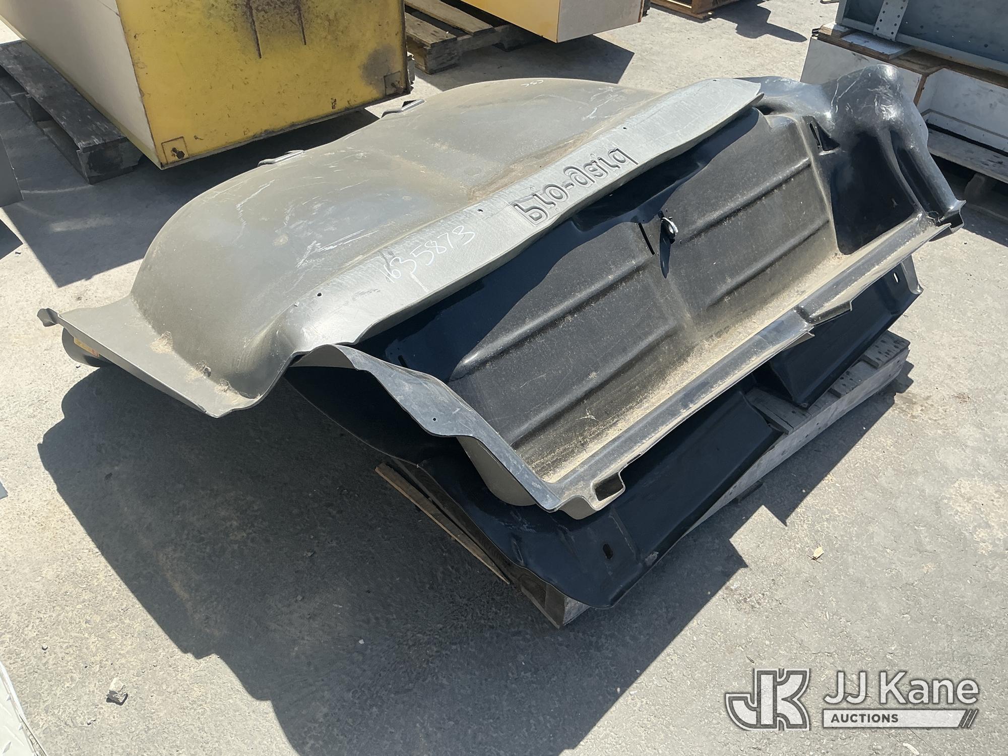 Cop Car Plastic Seats (Used) NOTE: This unit is being sold AS IS/WHERE IS via Timed Auction and is located in Dixon