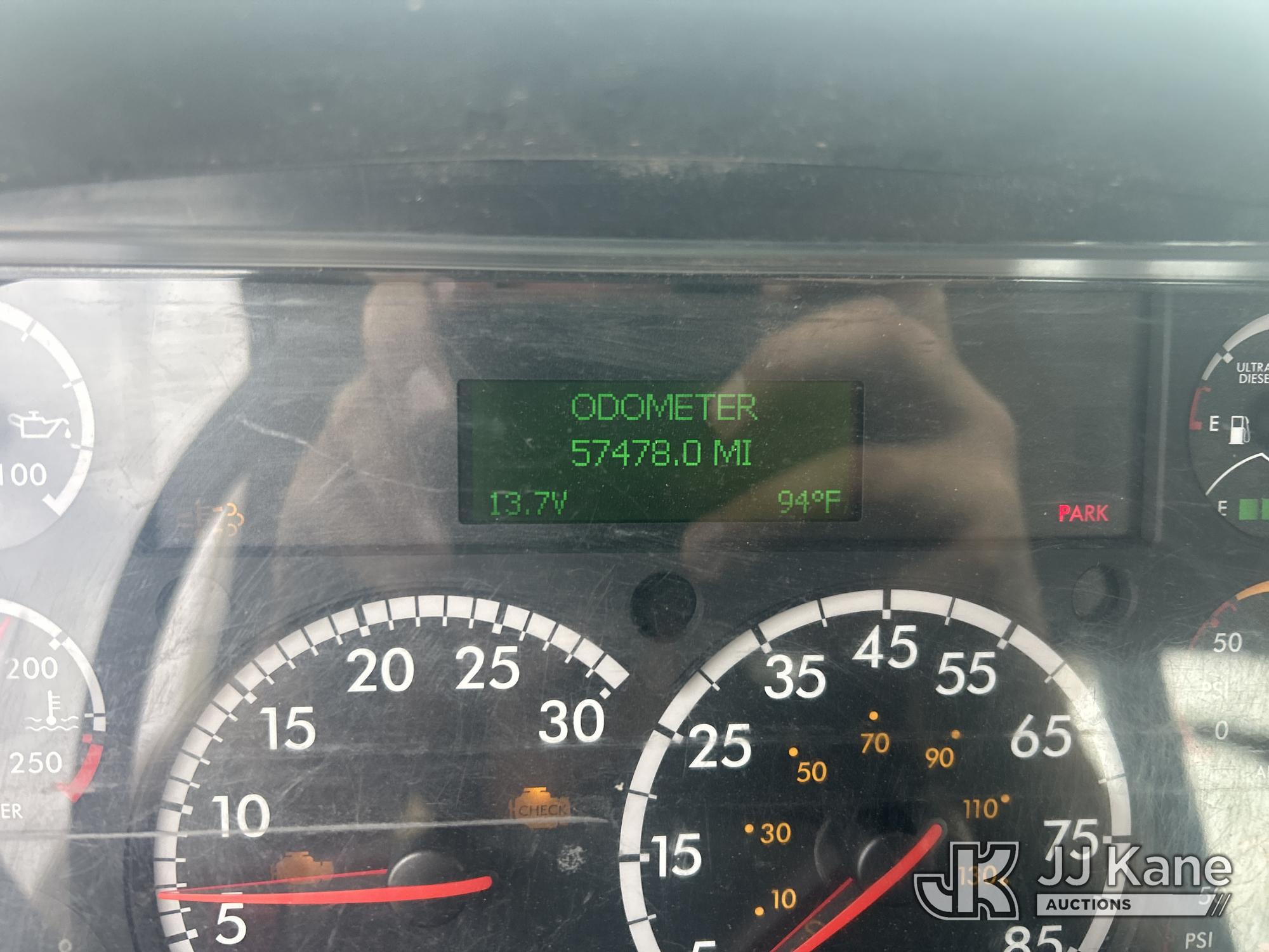 2017 Freightliner M2 106
