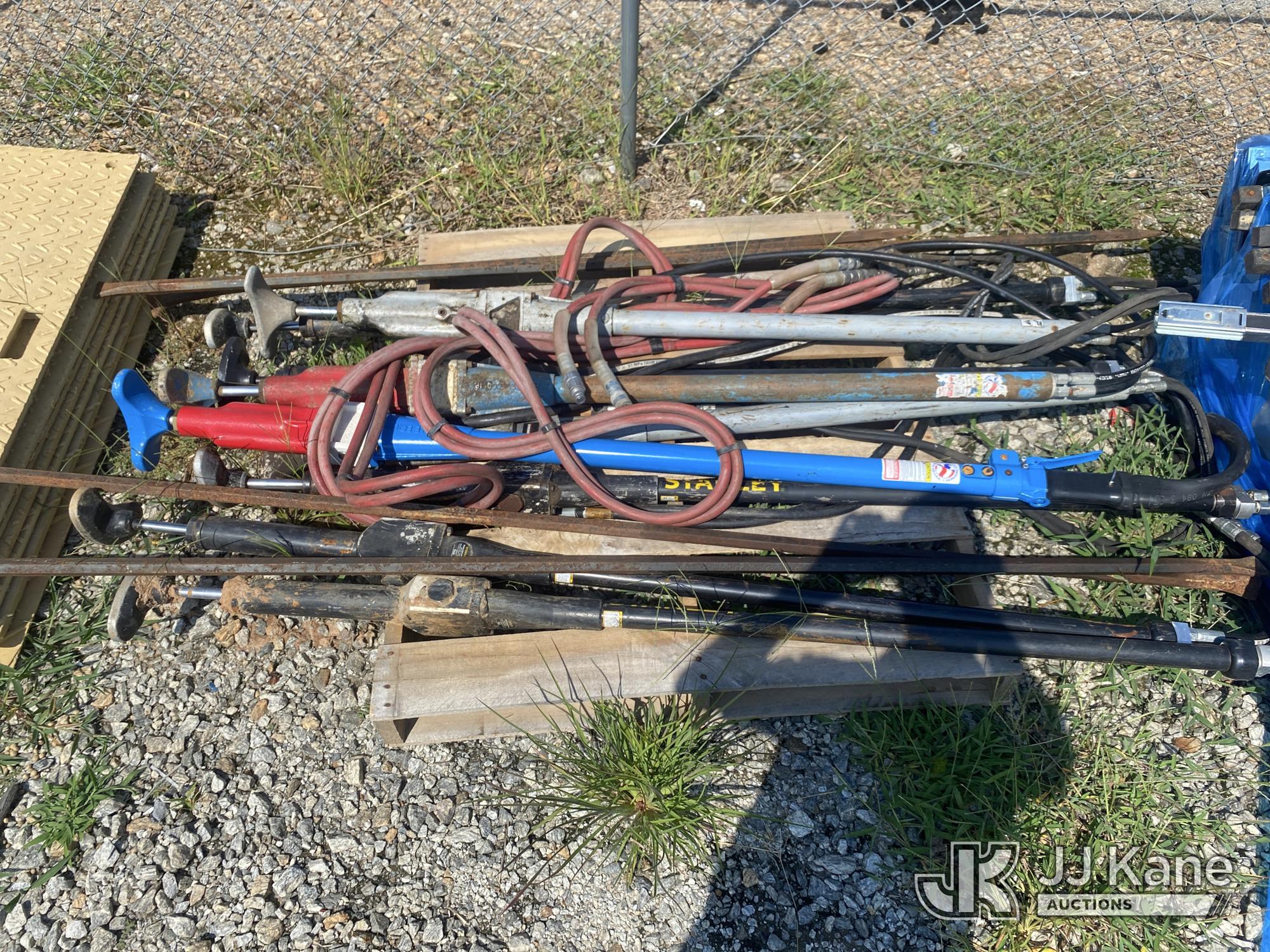 Hydraulic/Pneumatic Tampers And Digging Tools & Lineman Rigging Equipment NOTE: This unit is being sold AS IS/WHERE IS via Timed Auction and is located in Villa Rica