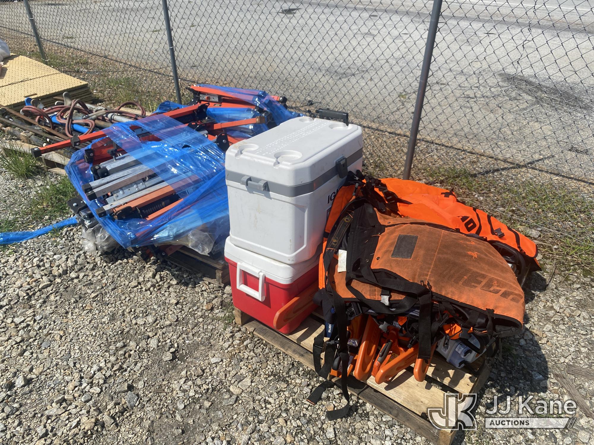 Utility Truck Equipment Stands And Tool Racks. Lineman Climbing/Safety Gear NOTE: This unit is being sold AS IS/WHERE IS via Timed Auction and is located in Villa Rica