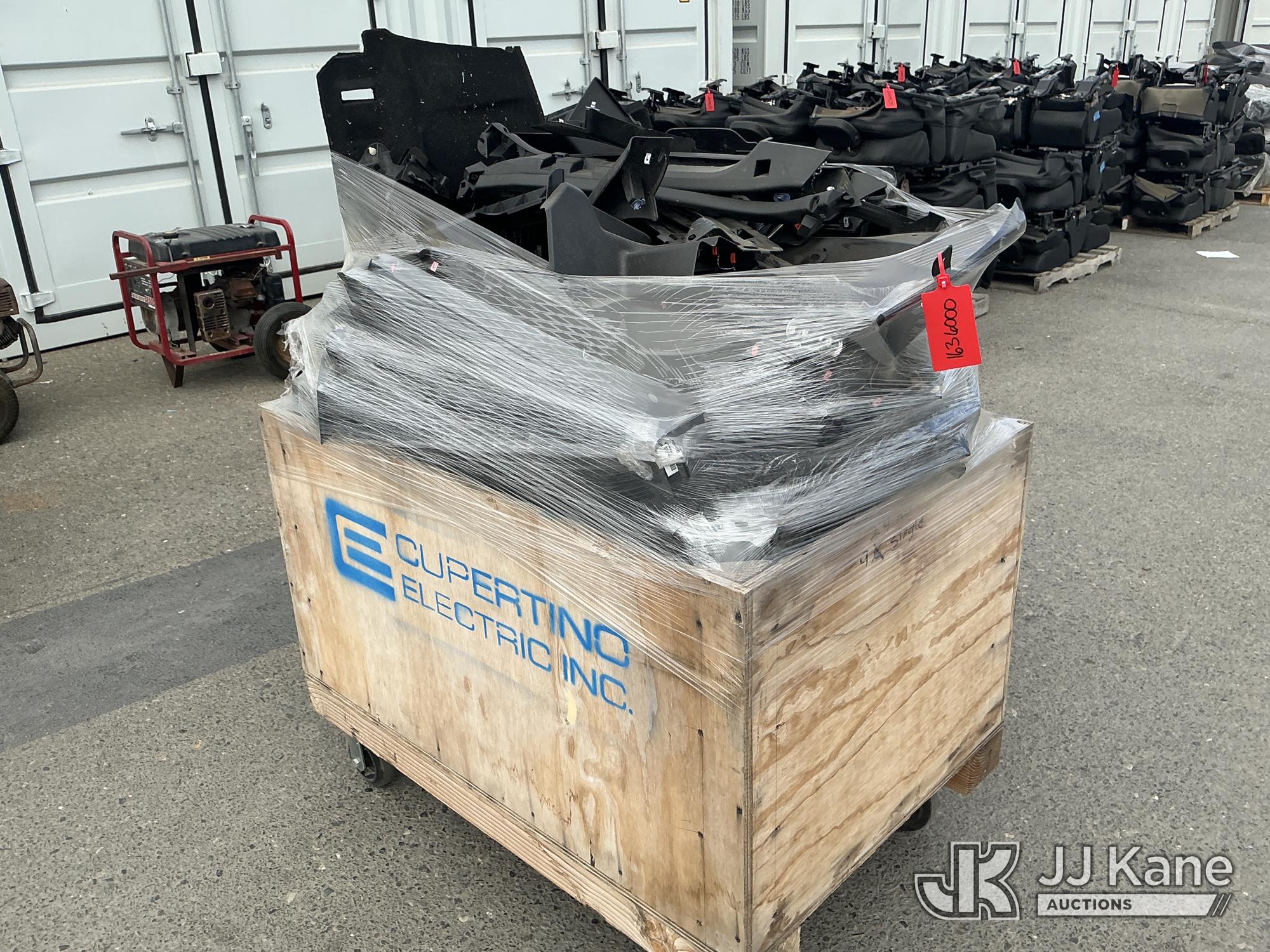 Car Plastic Trim Pieces (Used) NOTE: This unit is being sold AS IS/WHERE IS via Timed Auction and is located in Dixon