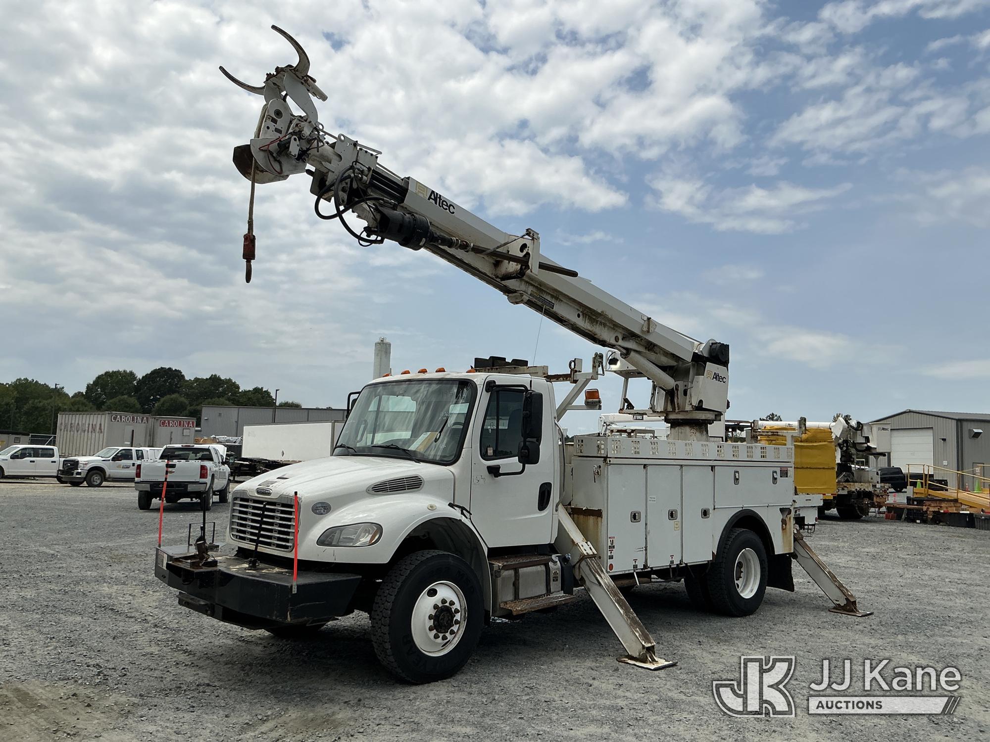 Altec DC47-TR, Digger Derrick rear mounted on 2018 Freightliner M2 106 4X4 Utility Truck