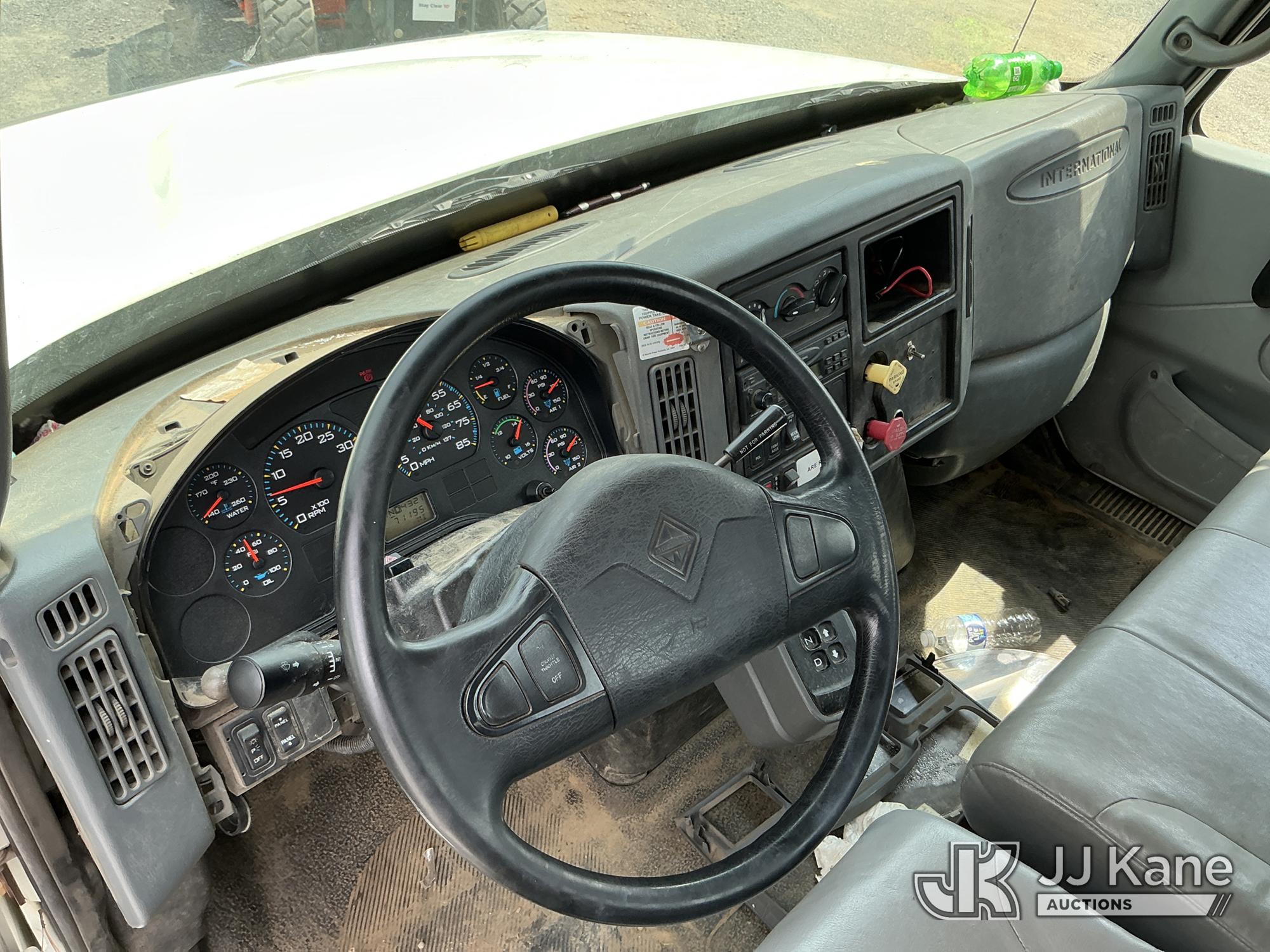 2006 International 7400 6x6