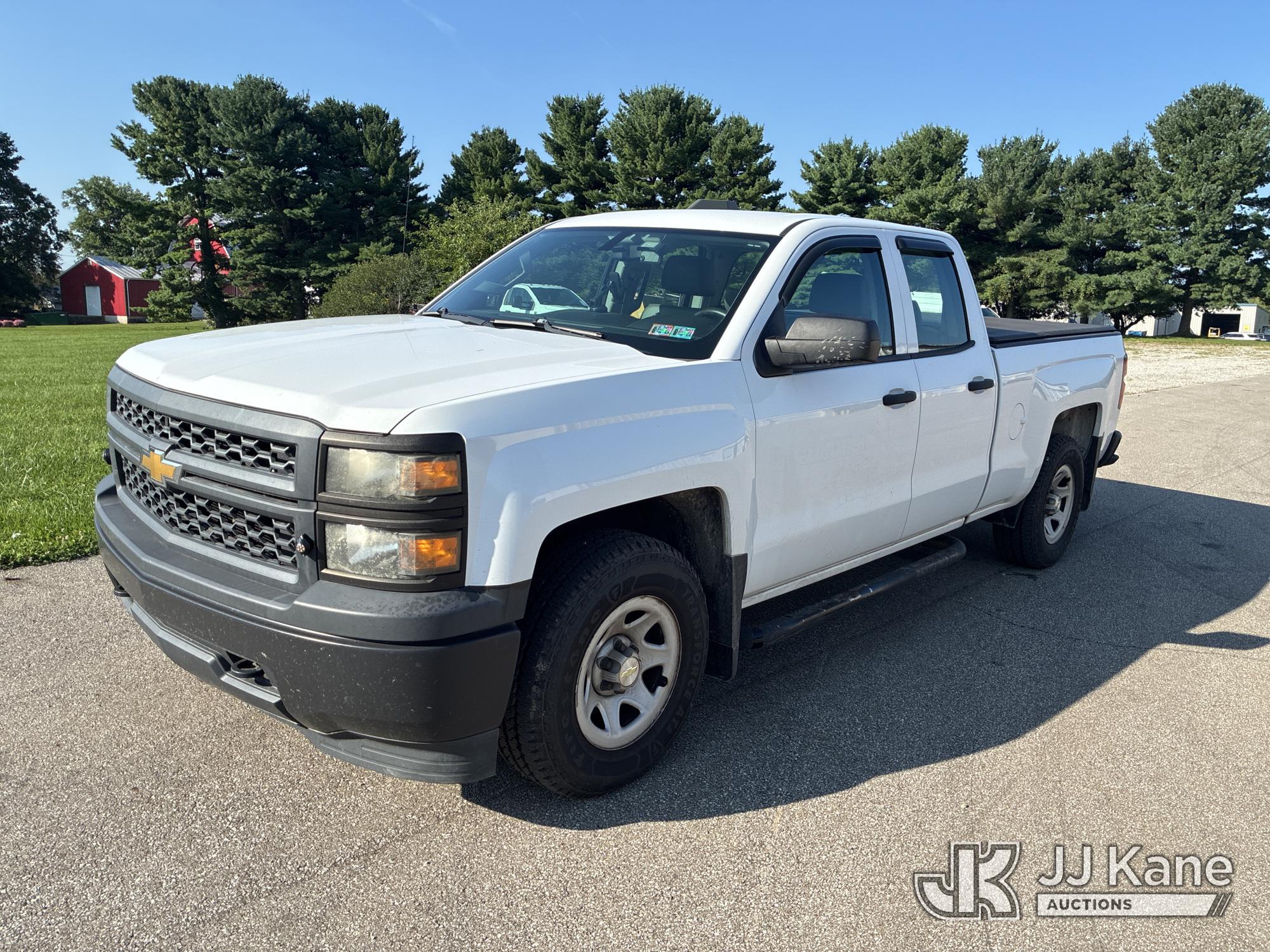 2014 Chevrolet Silverado 1500 Extended-Cab Pickup Truck