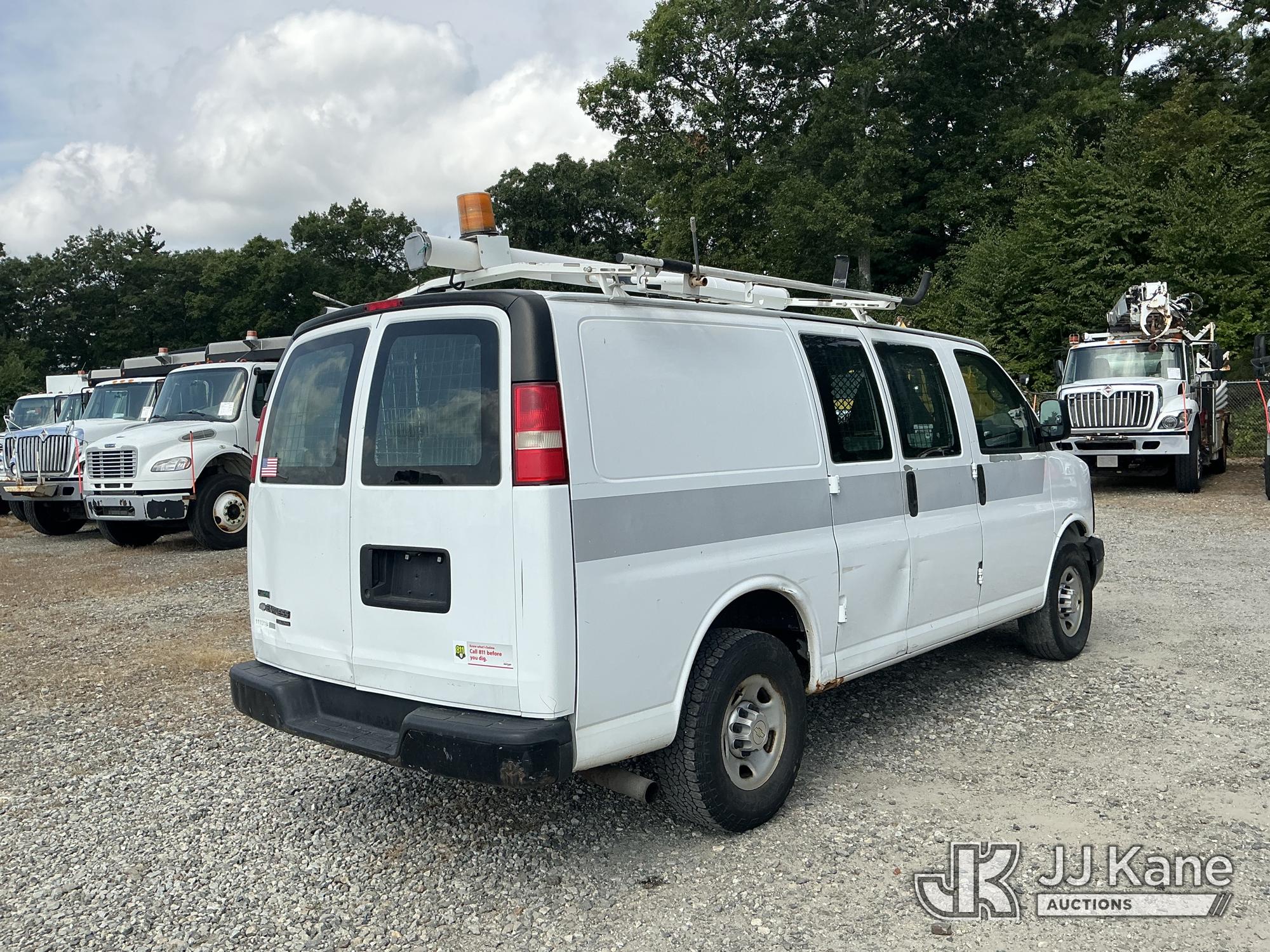 2011 Chevrolet EXPRESS G2500