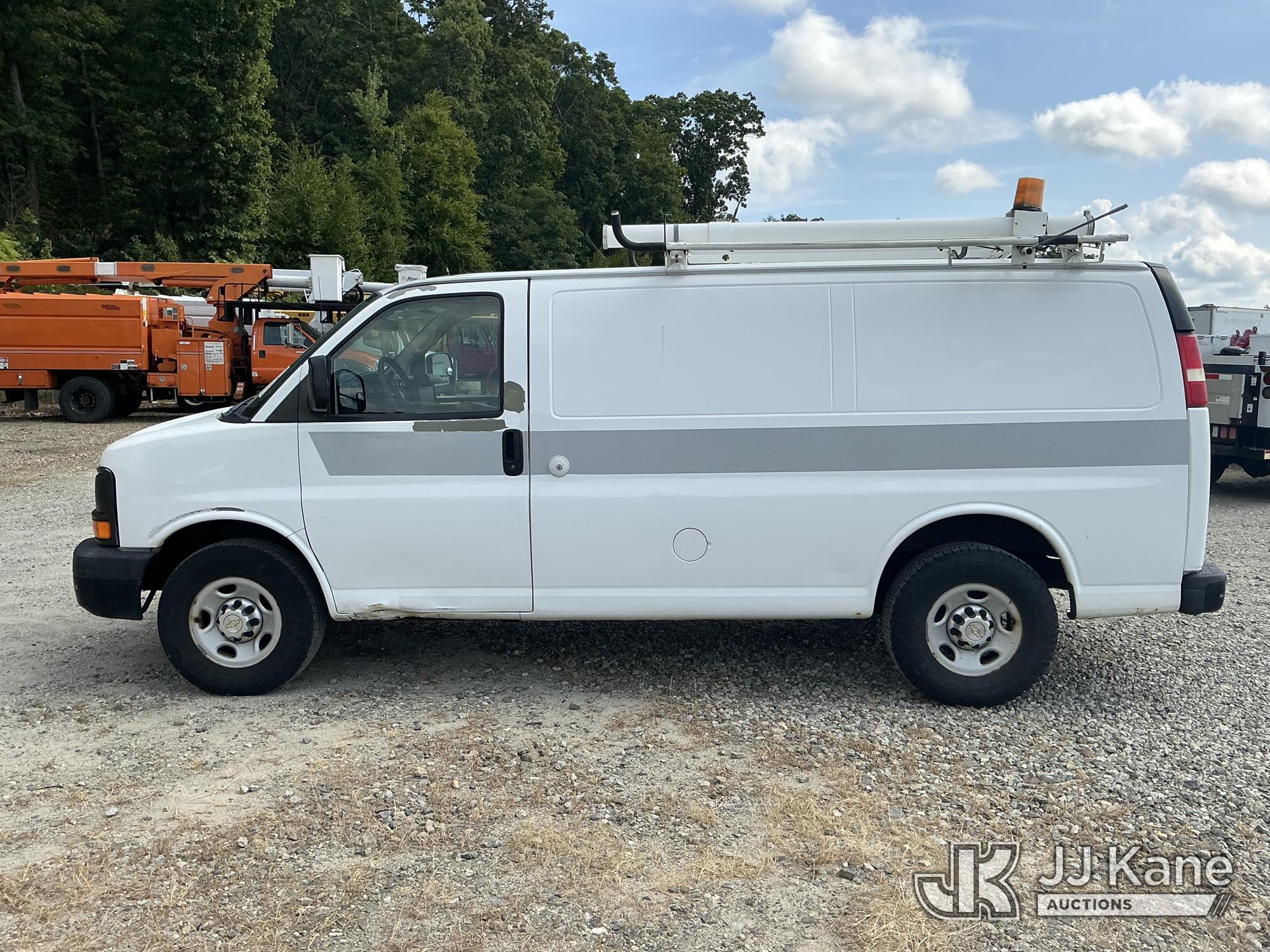 2011 Chevrolet EXPRESS G2500