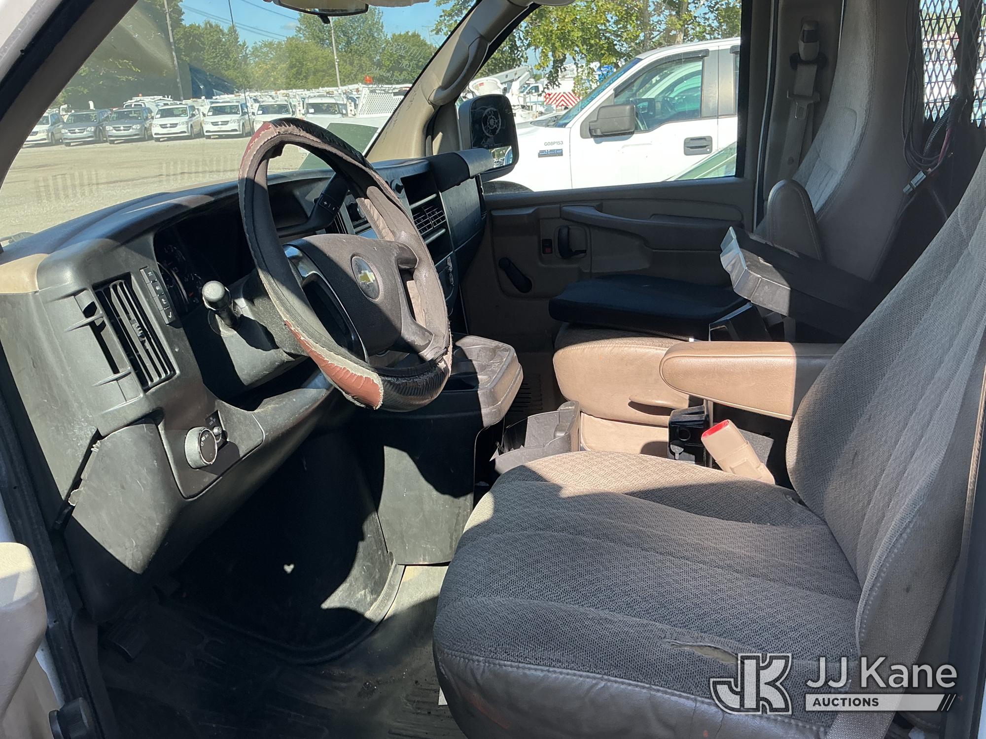 2011 Chevrolet EXPRESS 2500