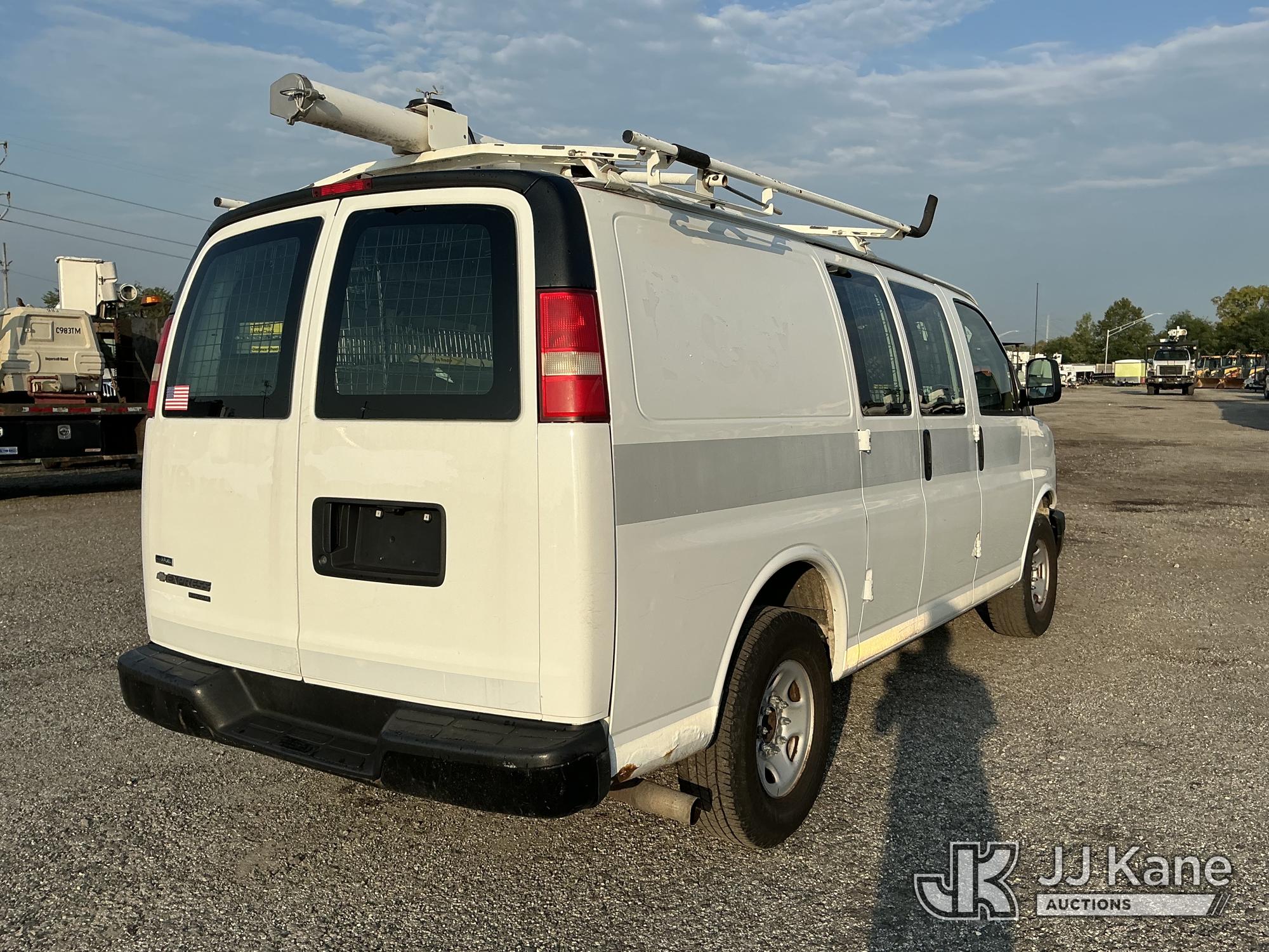 2011 Chevrolet EXPRESS G2500