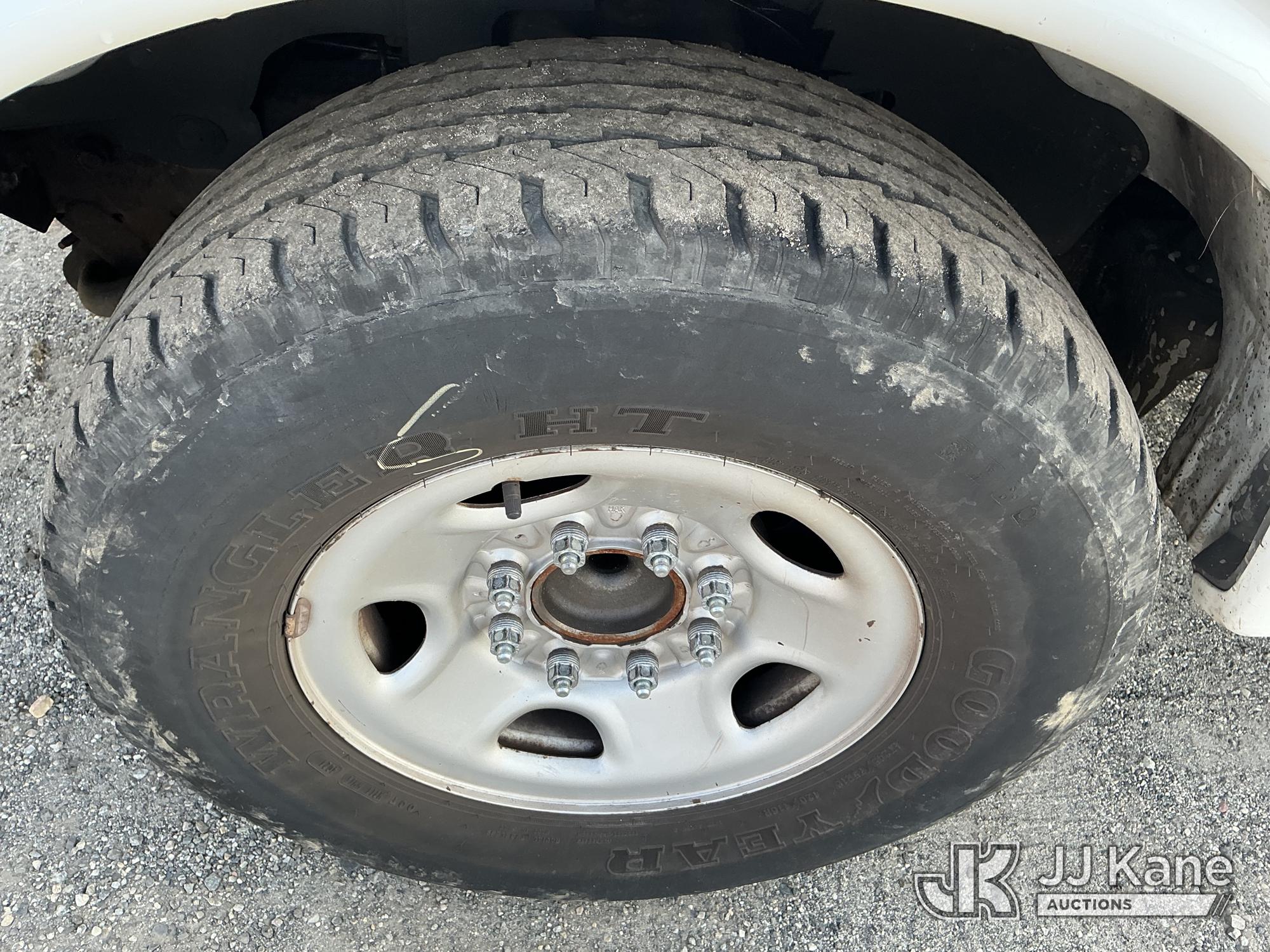 2011 Chevrolet EXPRESS G2500