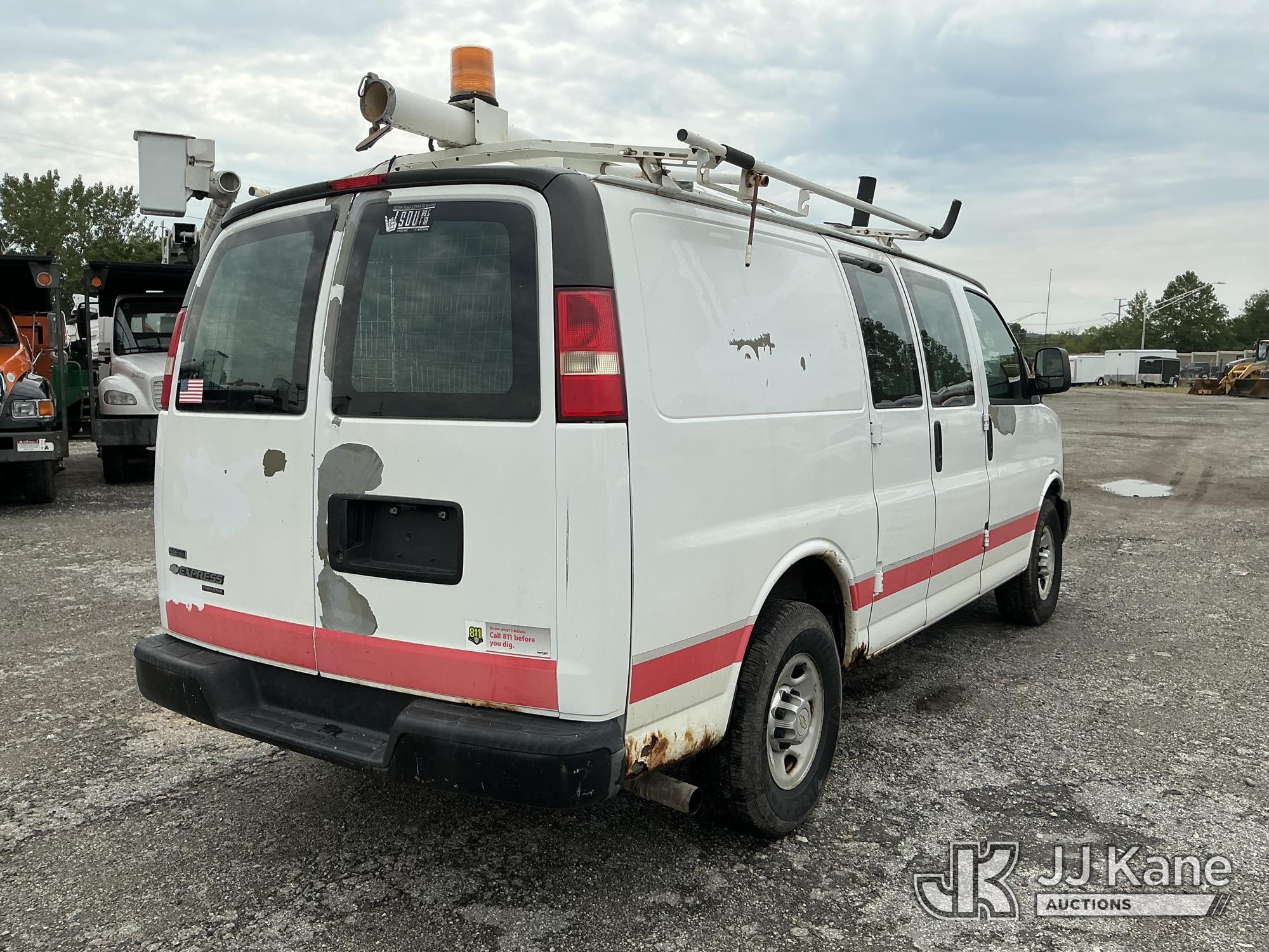 2011 Chevrolet EXPRESS 2500