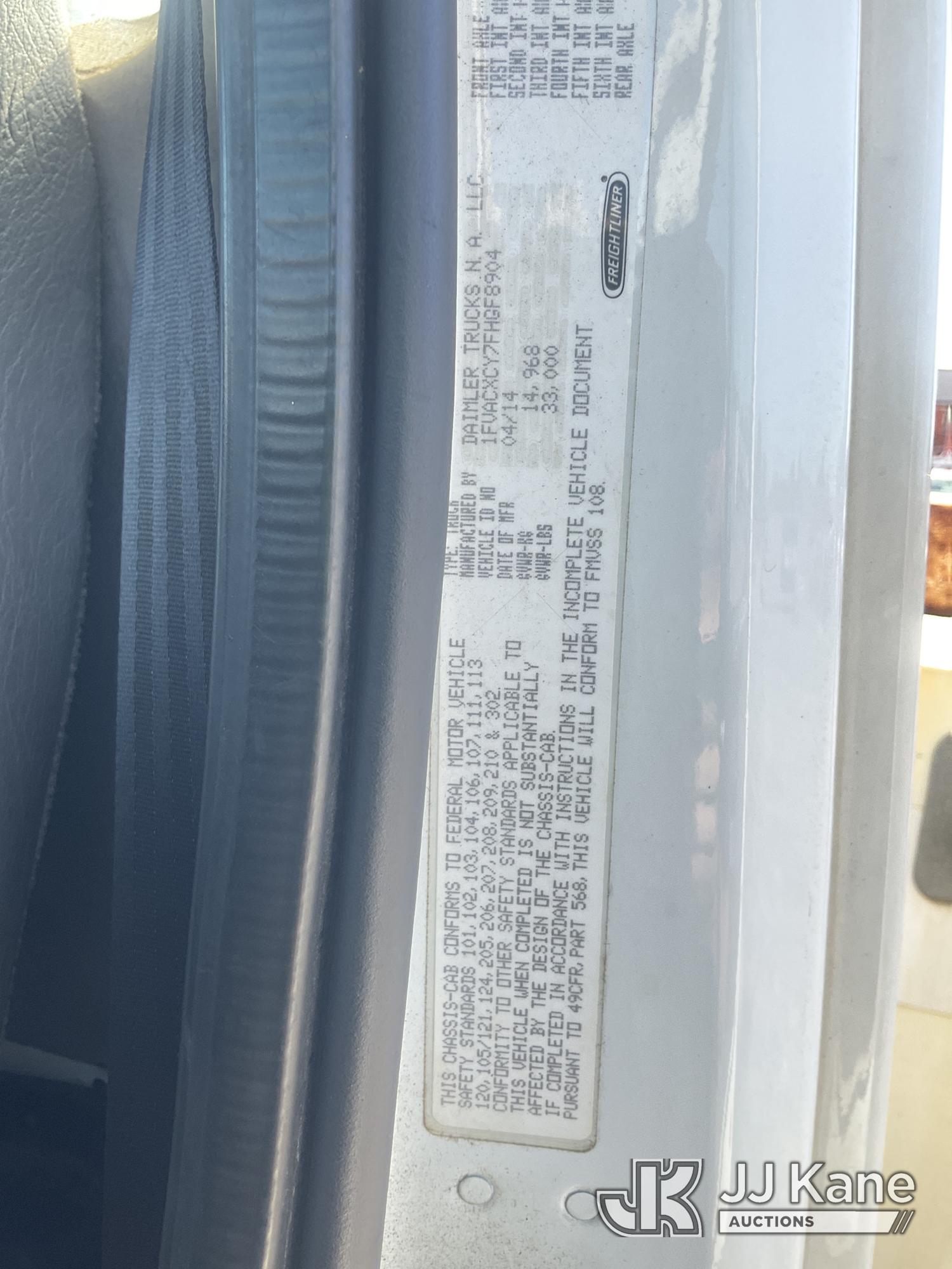 2015 Freightliner M2 106
