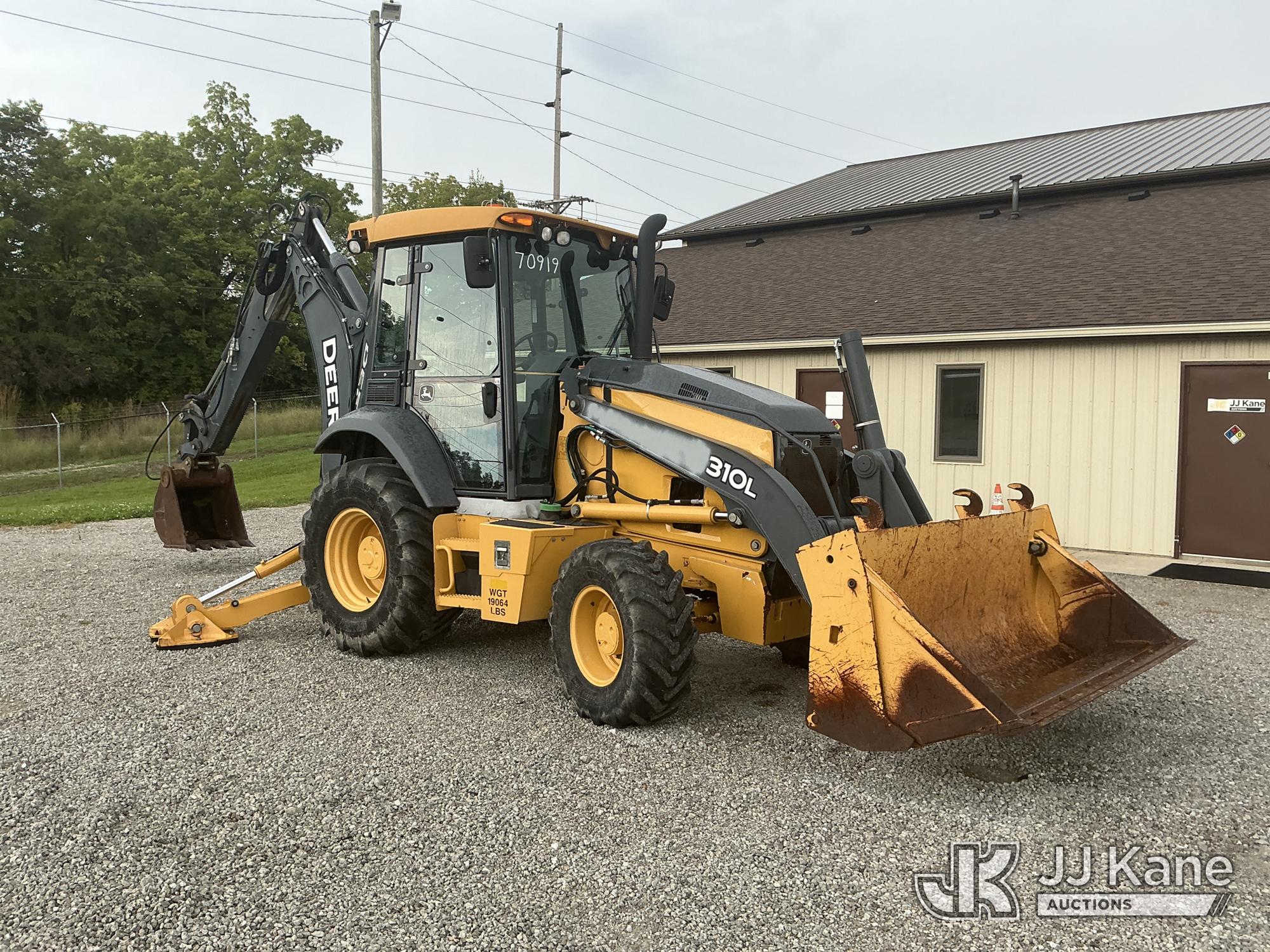 2016 John Deere 310L